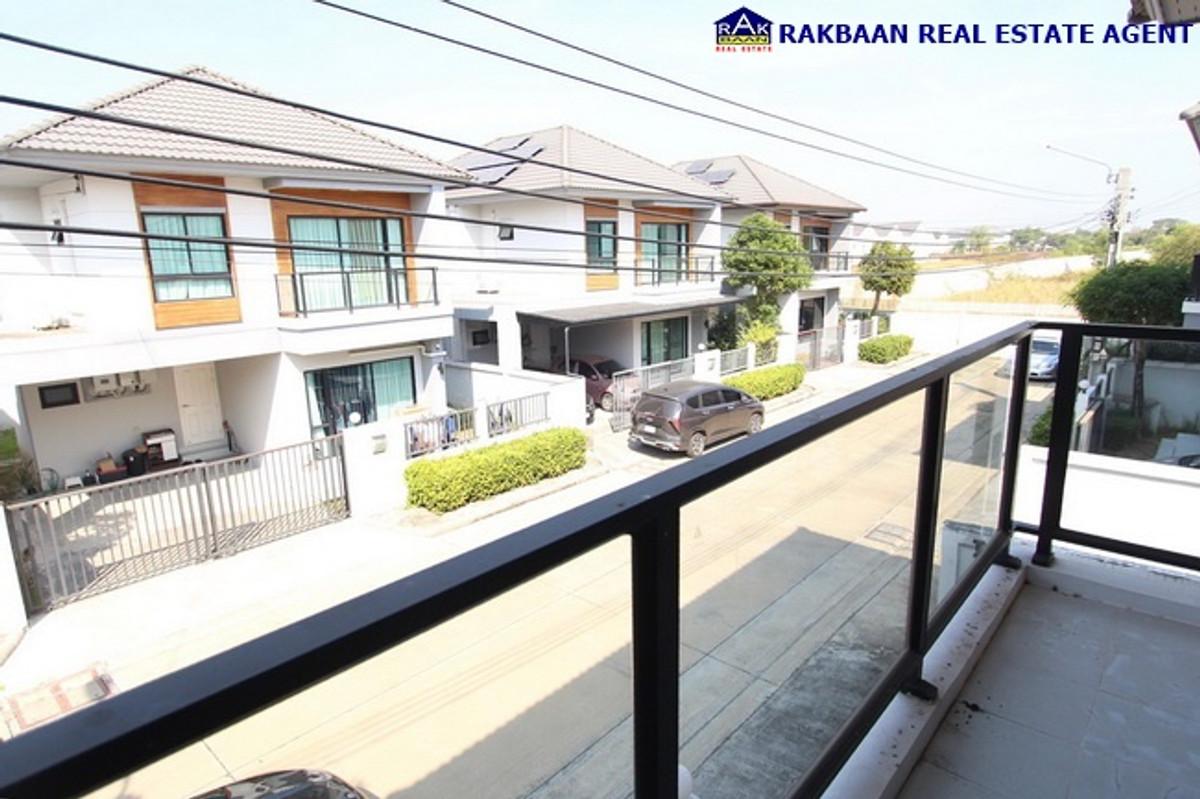 ขายบ้านนวมินทร์ รามอินทรา : ขายบ้านใกล้แฟชั่นไอส์แลนด์ เสนาพาร์ควิลล์ 46.1 ตร.ว. 3 นอน 3 ห้องน้ำ ตกแต่งครบ สวย พร้อมผู้เช่า 35,000บาท ต่อเดือน