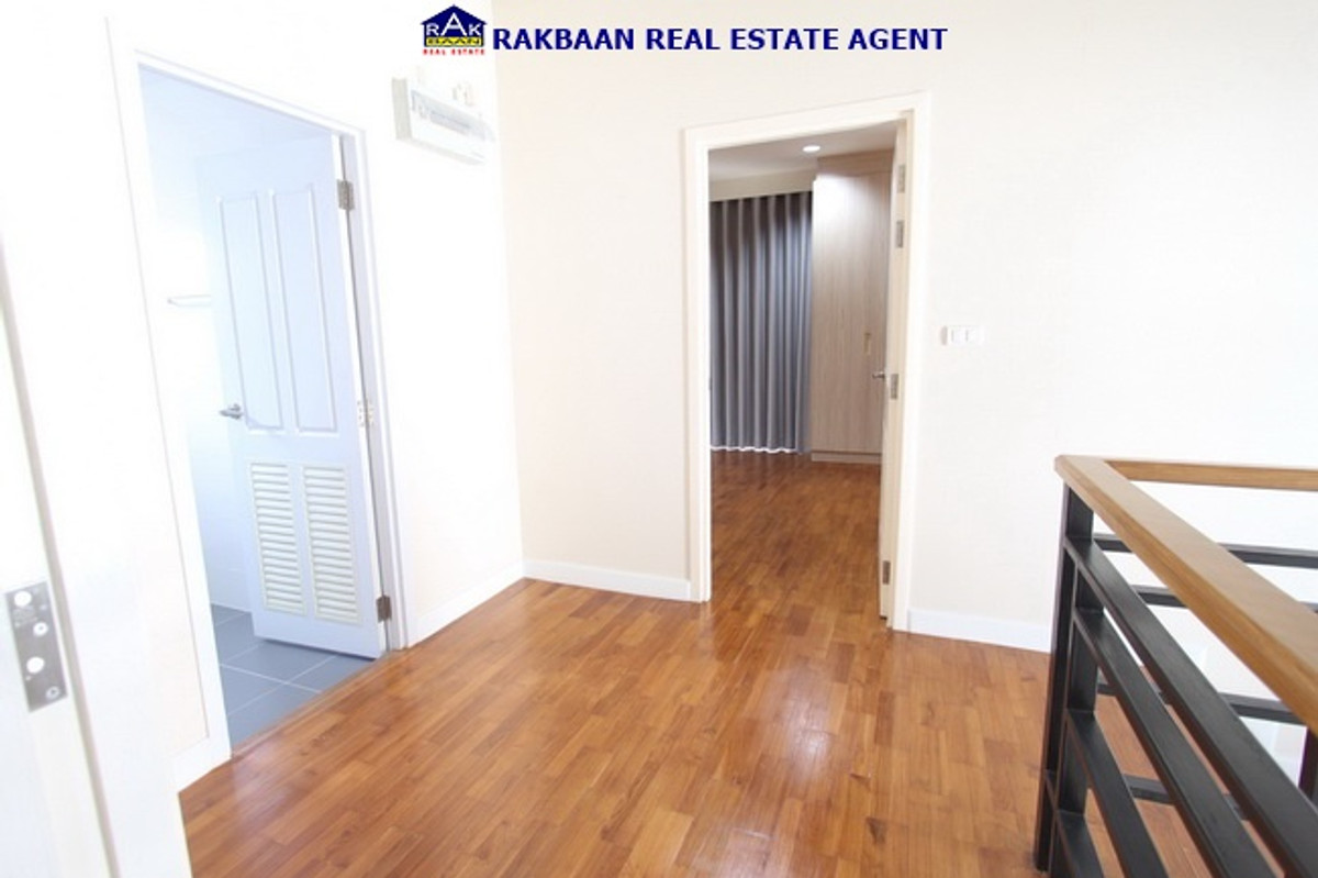 ขายบ้านนวมินทร์ รามอินทรา : ขายบ้านใกล้แฟชั่นไอส์แลนด์ เสนาพาร์ควิลล์ 46.1 ตร.ว. 3 นอน 3 ห้องน้ำ ตกแต่งครบ สวย พร้อมผู้เช่า 35,000บาท ต่อเดือน