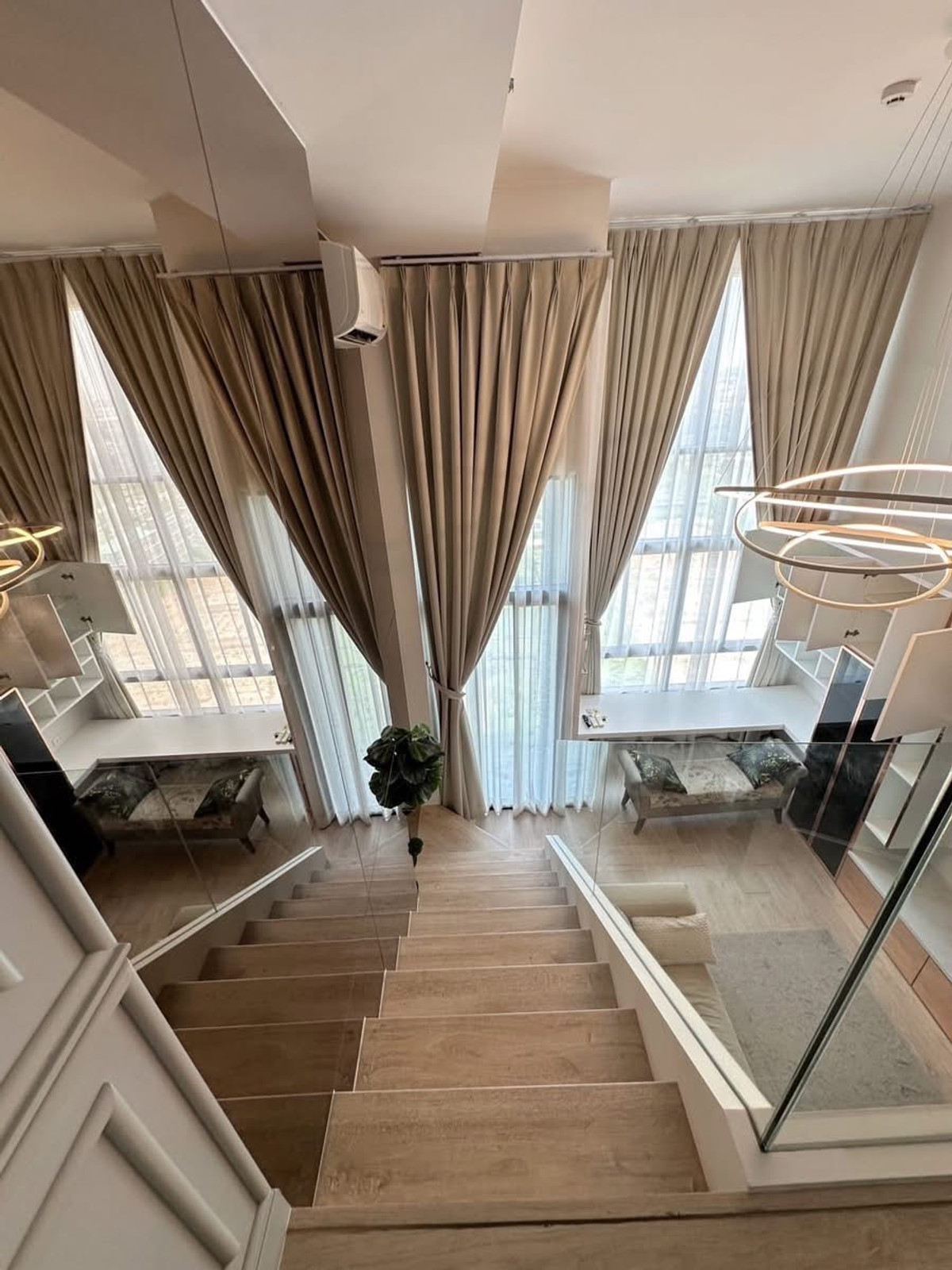 ให้เช่าคอนโดพระราม 9 เพชรบุรีตัดใหม่ RCA : 🏢 LV-C690032 ให้เช่า Ideo New Rama 9 คอนโด Duplex วิวเมืองสวย ใกล้ MRT รามคำแหง ขนาด 1 นอน 1 น้ำ