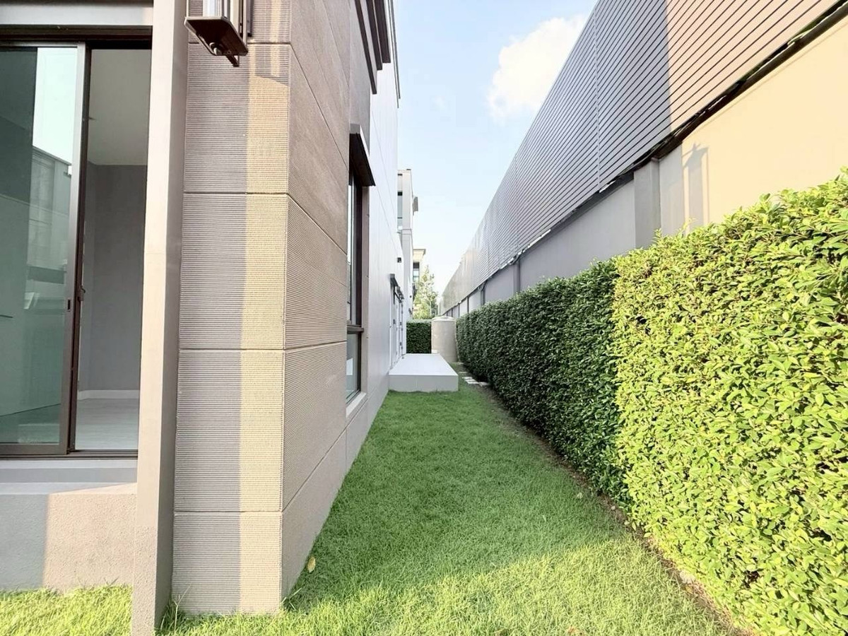 For SaleHousePhutthamonthon, Salaya : Special Price🔥 Grand Bangkok Boulevard Pinklao-Borom | Corner plot