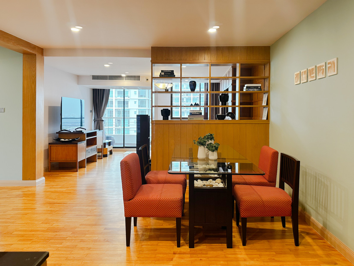 ให้เช่าคอนโดสุขุมวิท อโศก ทองหล่อ : Supalai Place Sukhumvit 39 - 2BR - 150sqm.