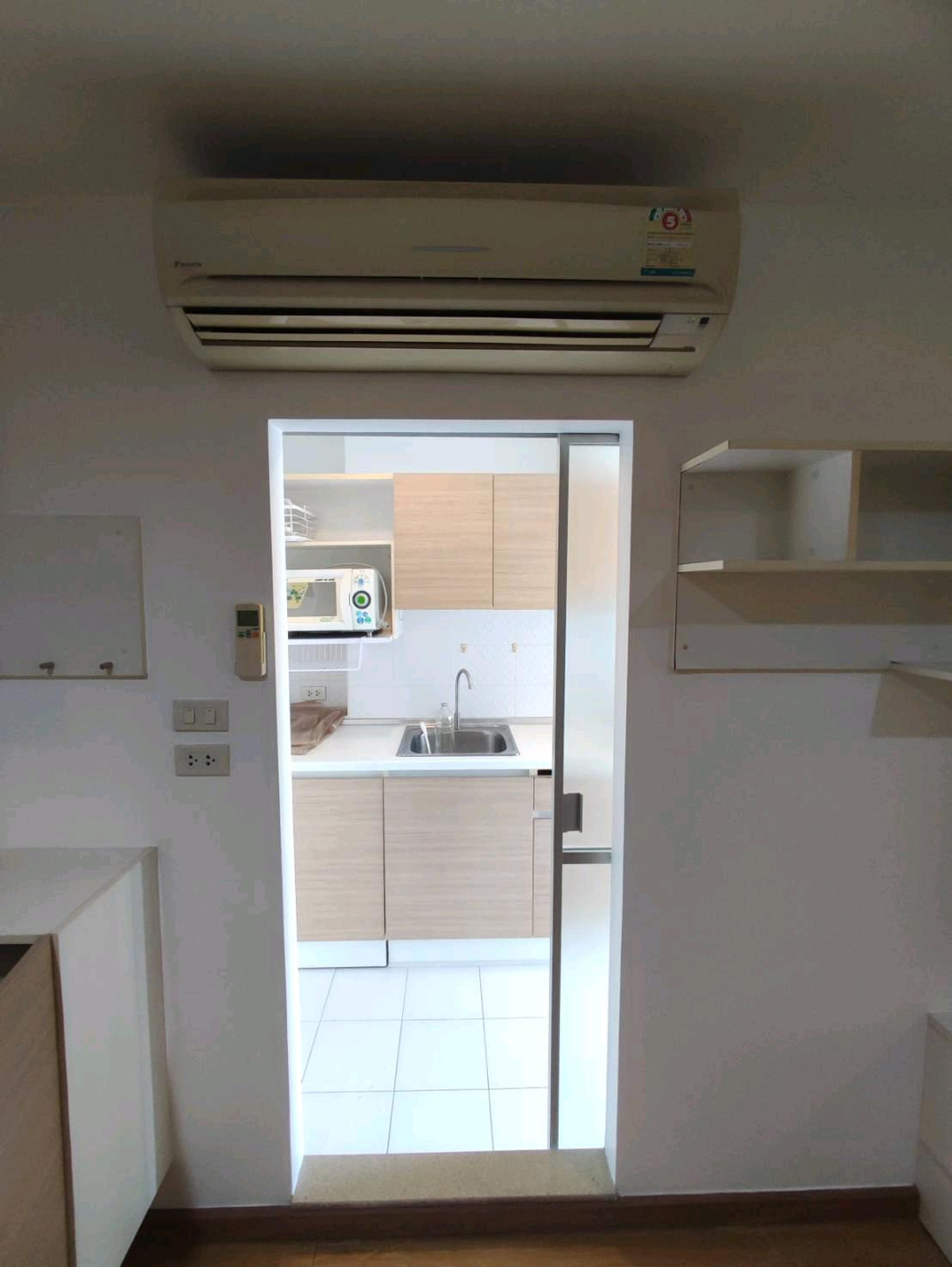 ขายคอนโดบางซื่อ วงศ์สว่าง เตาปูน : ปล่อยขายด่วน ห้องสวย สภาพดี 2 นอน 2 น้ำ ยูดีไลท์แอท บางซื่อ