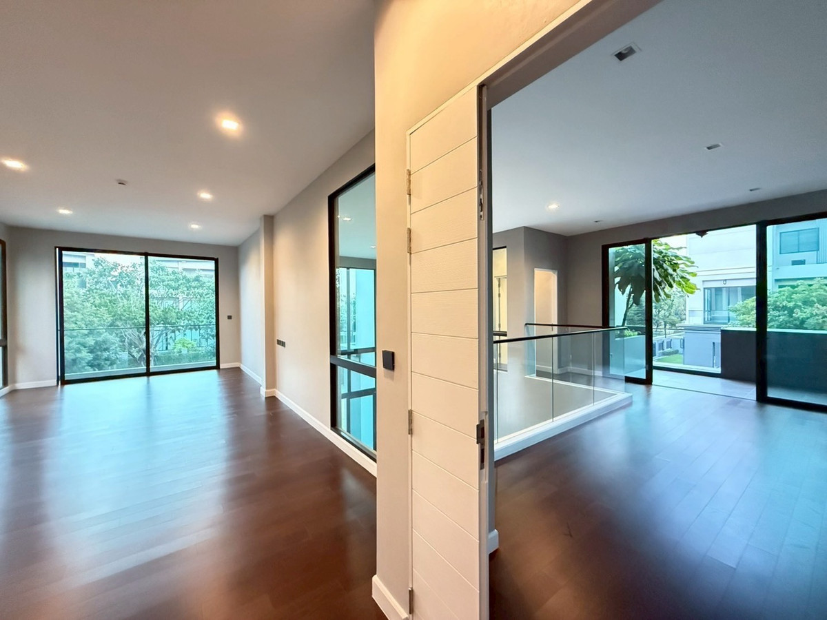 ขายบ้านพุทธมณฑล ศาลายา : Special Plot! Grand Bangkok Boulevard ปิ่นเกล้า-บรมฯ (Type ใหญ่สุด)