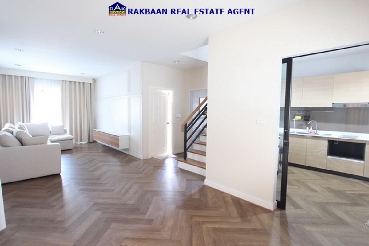 ขายบ้านนวมินทร์ รามอินทรา : ขายบ้านใกล้แฟชั่นไอส์แลนด์ เสนาพาร์ควิลล์ 46.1 ตร.ว. 3 นอน 3 ห้องน้ำ ตกแต่งครบ สวย พร้อมผู้เช่า 35,000บาท ต่อเดือน