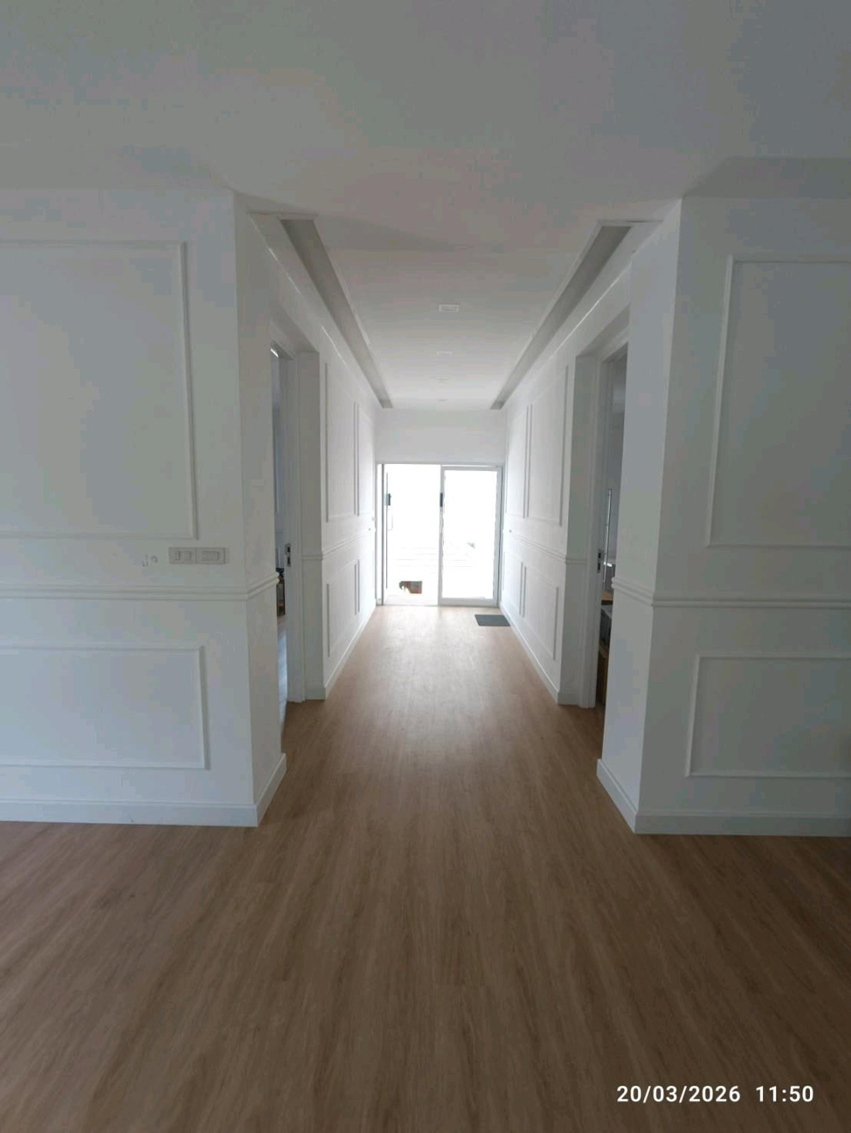 For RentRetail SpacePattanakan, Srinakarin : Workshop space for rent behind Paradise Park Mall.