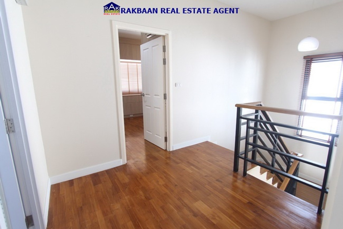 ขายบ้านนวมินทร์ รามอินทรา : ขายบ้านใกล้แฟชั่นไอส์แลนด์ เสนาพาร์ควิลล์ 46.1 ตร.ว. 3 นอน 3 ห้องน้ำ ตกแต่งครบ สวย พร้อมผู้เช่า 35,000บาท ต่อเดือน