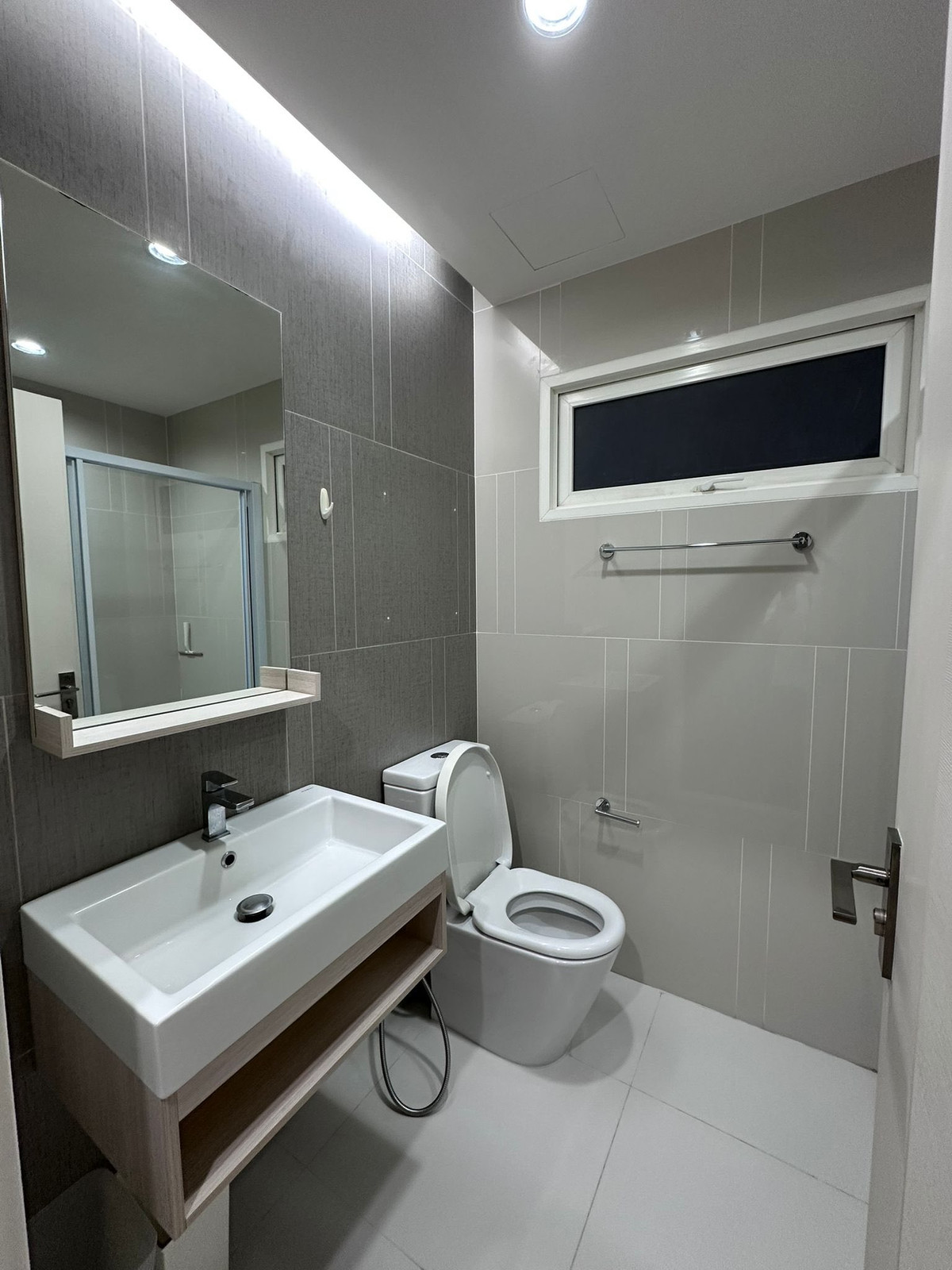 ขายคอนโดสาทร นราธิวาส : The Key Sathorn - Charoenraj  / 2 Bedrooms (FOR SALE), เดอะคีย์ สาทร - เจริญราษฎร์  / 2 ห้องนอน (ขาย) PT115