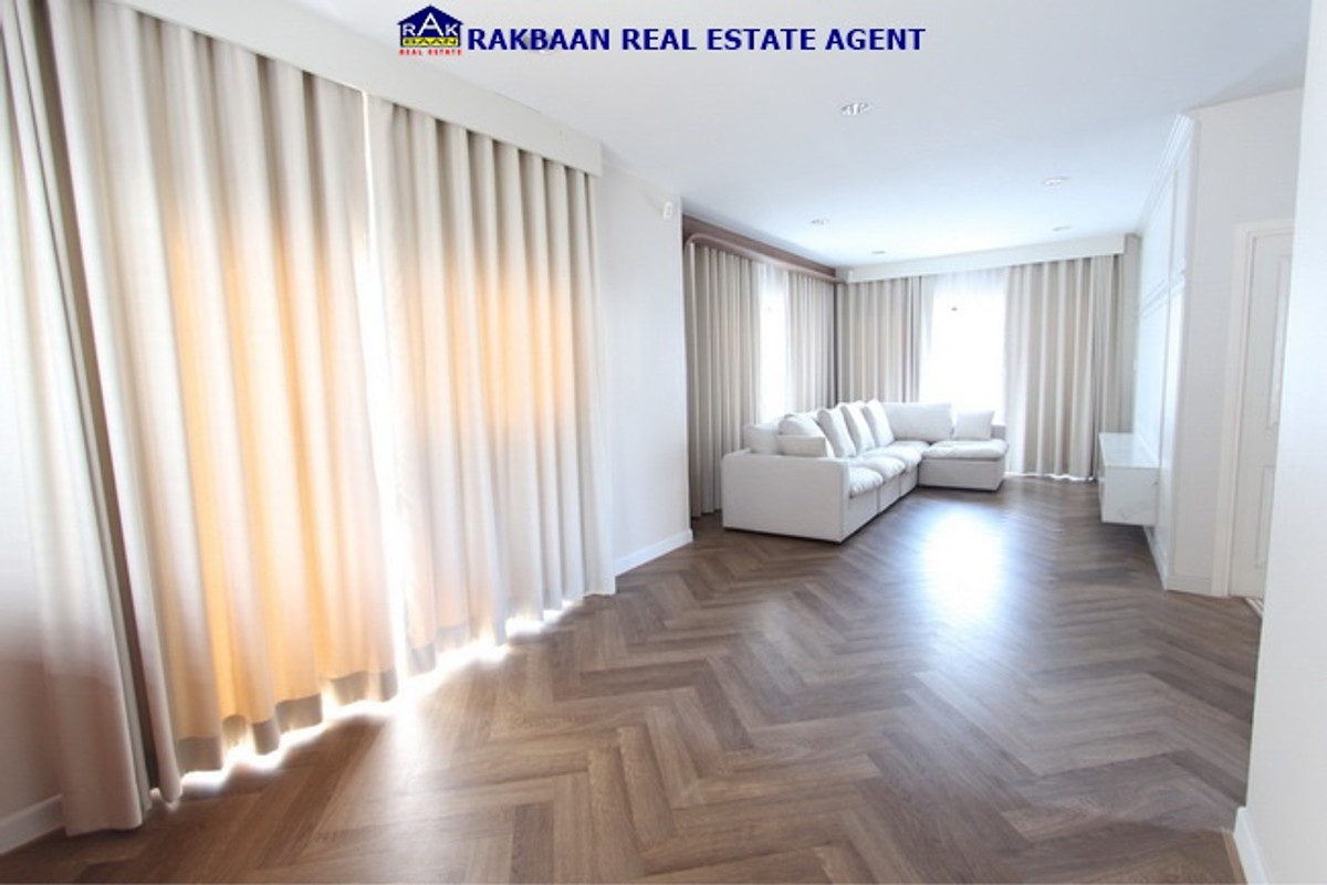 ขายบ้านนวมินทร์ รามอินทรา : ขายบ้านใกล้แฟชั่นไอส์แลนด์ เสนาพาร์ควิลล์ 46.1 ตร.ว. 3 นอน 3 ห้องน้ำ ตกแต่งครบ สวย พร้อมผู้เช่า 35,000บาท ต่อเดือน