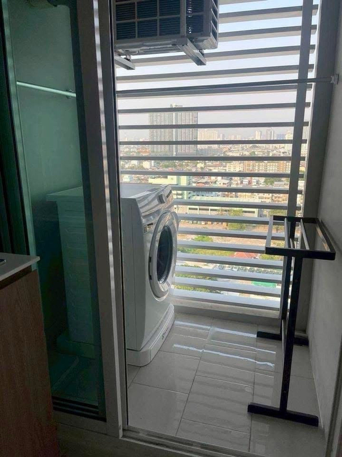 For RentCondoPinklao, Charansanitwong : 💙@condocurator 💙 For rent De LAPIS Charan 81, fully furnished. There is a washing machine [PM0804]
