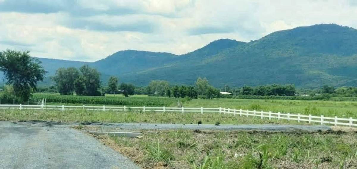 For SaleLandPak Chong KhaoYai : A rare value land opportunity, already filled and ready to build, offering beautiful mountain views. Located near a local community with fresh, pleasant weather all year round.