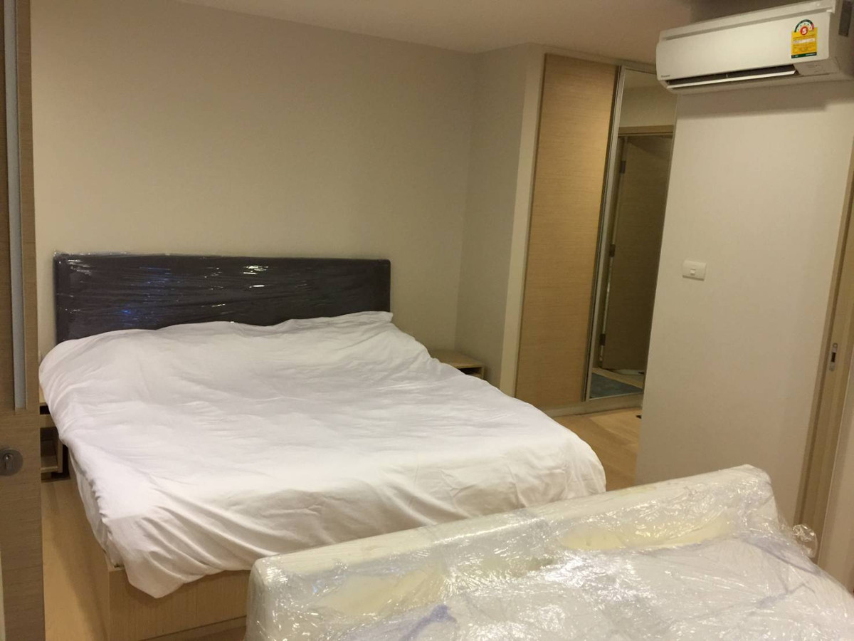 ให้เช่าคอนโดสุขุมวิท อโศก ทองหล่อ : For Rent Condo LIV @49i Fully Furnished(S15-0967)