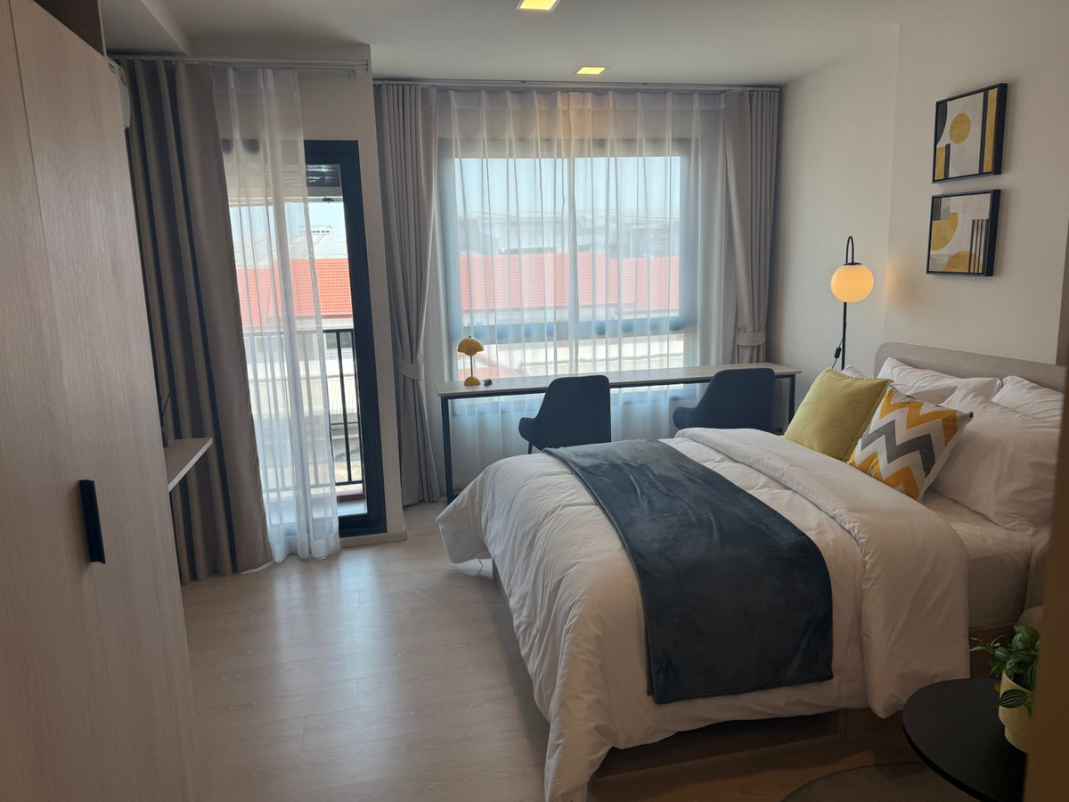 For RentCondoPathum Thani,Rangsit, Thammasat : For rent: dcondo Vivid, brand new room! Bangkok University, fully furnished, no one has ever lived in it.