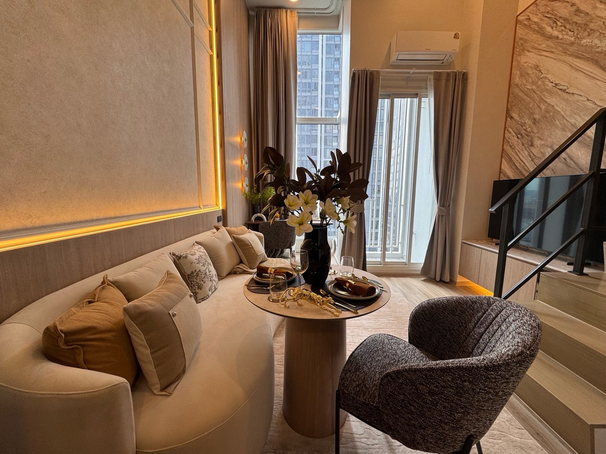 ขายคอนโดสุขุมวิท อโศก ทองหล่อ : Culture Thonglor ✨Modern living in one of Bangkok’s most desirable 🌃neighborhoods. StudioHybrid 36 sq.m. 
📌Start 6.49 MB
📞Phat 064-642-8664
📞Nui 094-624-2014