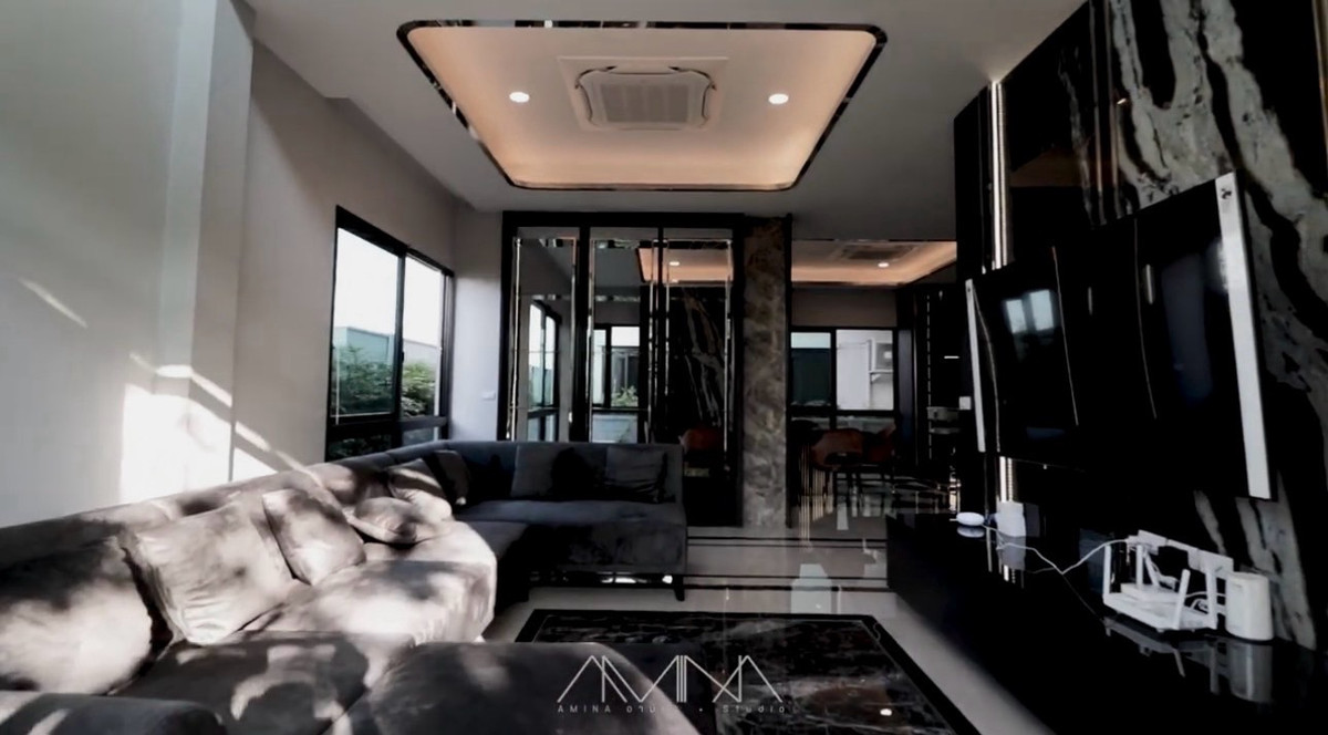 ให้เช่าบ้านพัฒนาการ ศรีนครินทร์ : ให้เช่าบ้านเดี่ยว เดอะซิตี้พระราม 9 - กรุงเทพกรีฑา 74 ตรว. หลังมุม แต่งสวย บิวท์อินทั้งหลัง