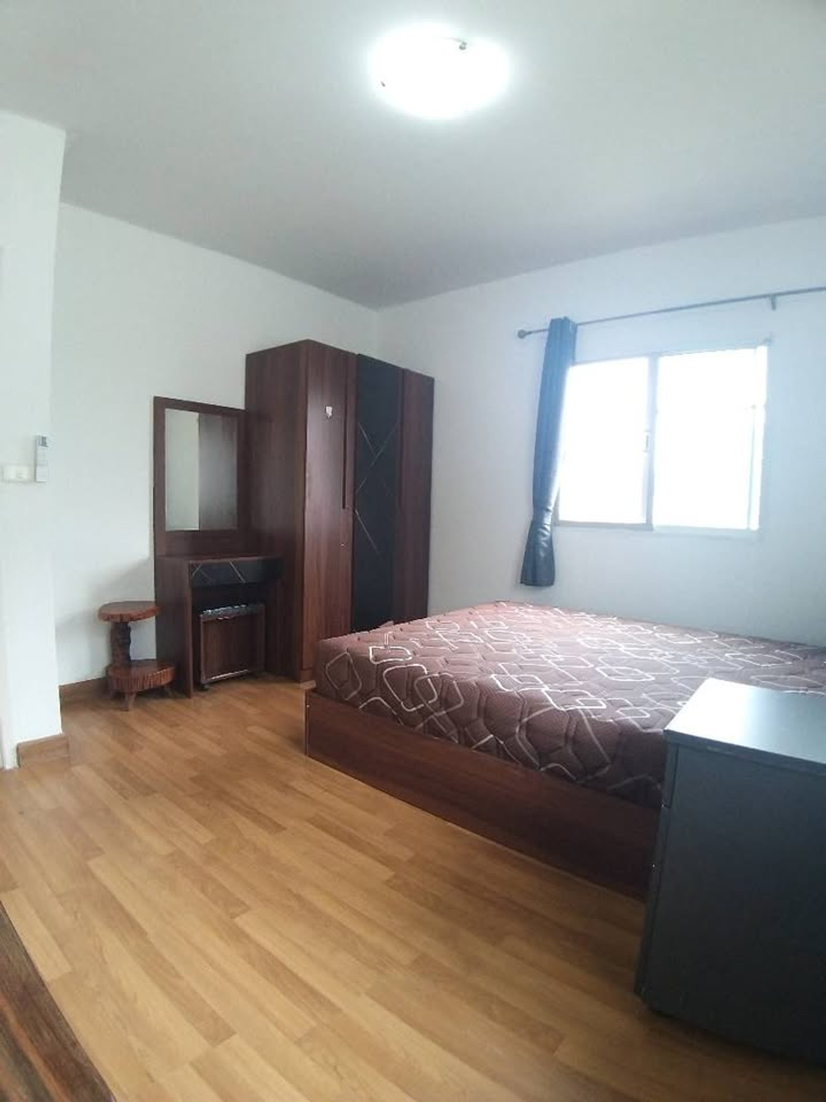 ให้เช่าบ้านลาดกระบัง สุวรรณภูมิ : ให้เช่า 57ตรว 3นอน2น้ำ บ้านเดี่ยว 2 ชั้น ภัสสร 21 พระราม 9 วงแหวน 