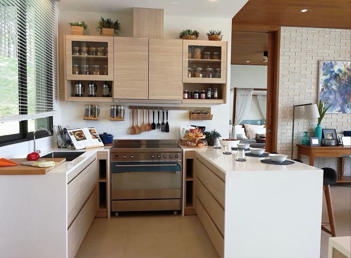 ขายคอนโดปากช่อง เขาใหญ่ : ขายคอนโดหรูวิวทะเลสาบ Swan Lake Residences Khao Yai ยูนิต Pet Friendly วิวภูเขาแบบพาโนรามา ใกล้ InterContinental Khao Yai