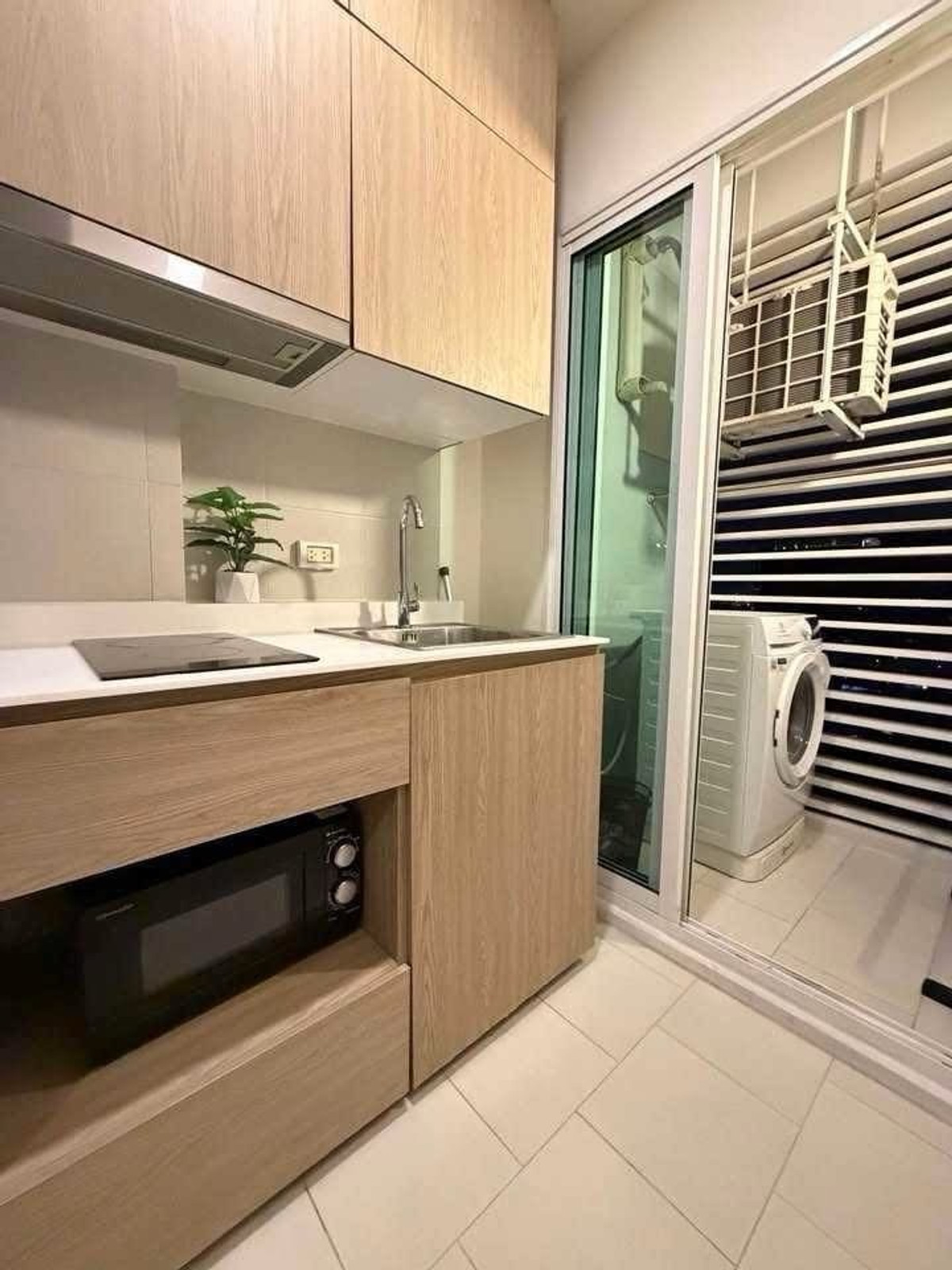 For RentCondoPinklao, Charansanitwong : 💙@condocurator 💙 For rent De LAPIS Charan 81, fully furnished. There is a washing machine [PM0804]