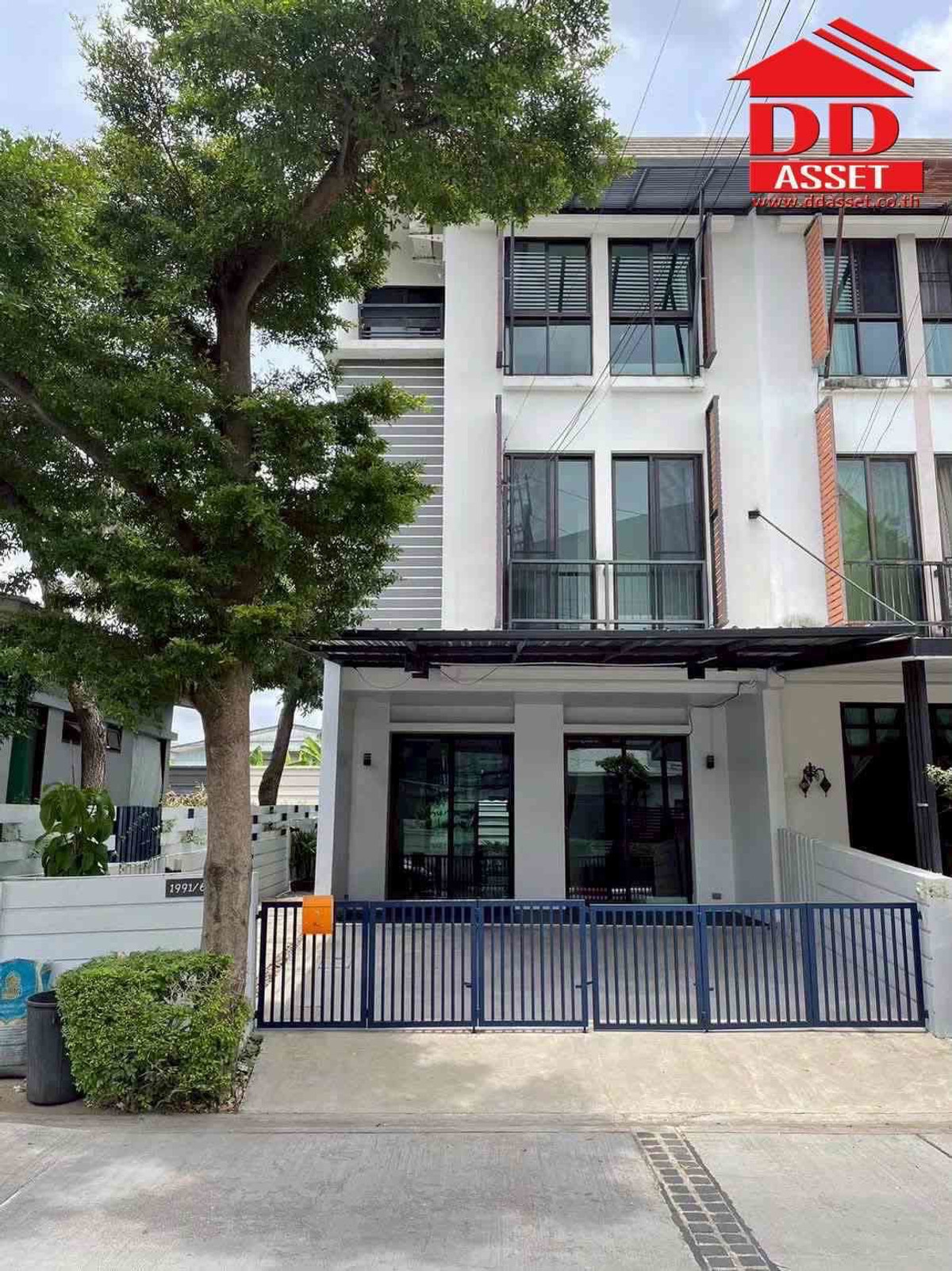 ให้เช่าทาวน์โฮมอ่อนนุช อุดมสุข : For Rent Areeya Mandarina  Sukumvit77  ให้เช่า ทาวน์โฮม 3 ชั้น อารียา แมนดารีน่า สุขุมวิท77 รหัสทรัพย์ : T8233