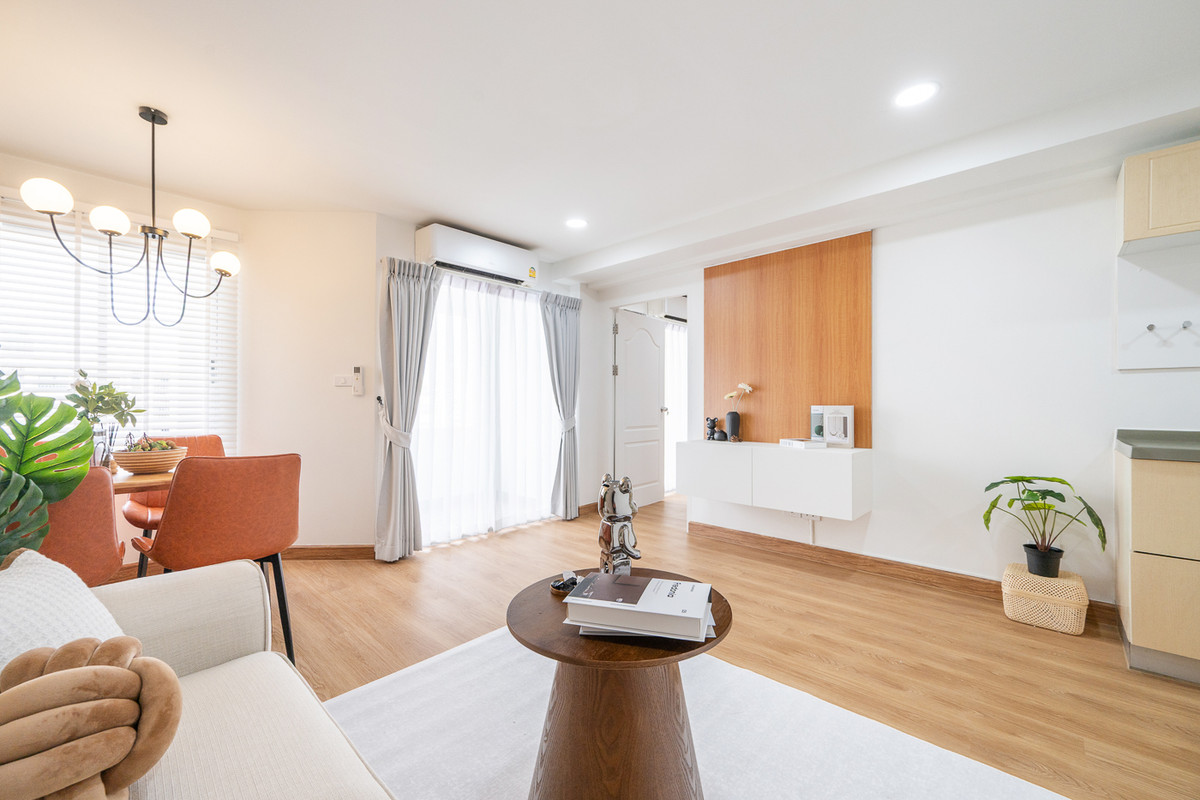 For SaleCondoLadprao, Central Ladprao : R089 ✨🏢 For sale: The Waterford Royal Suites, a spacious condo near BTS Senanikom, for only 2.999 million baht.