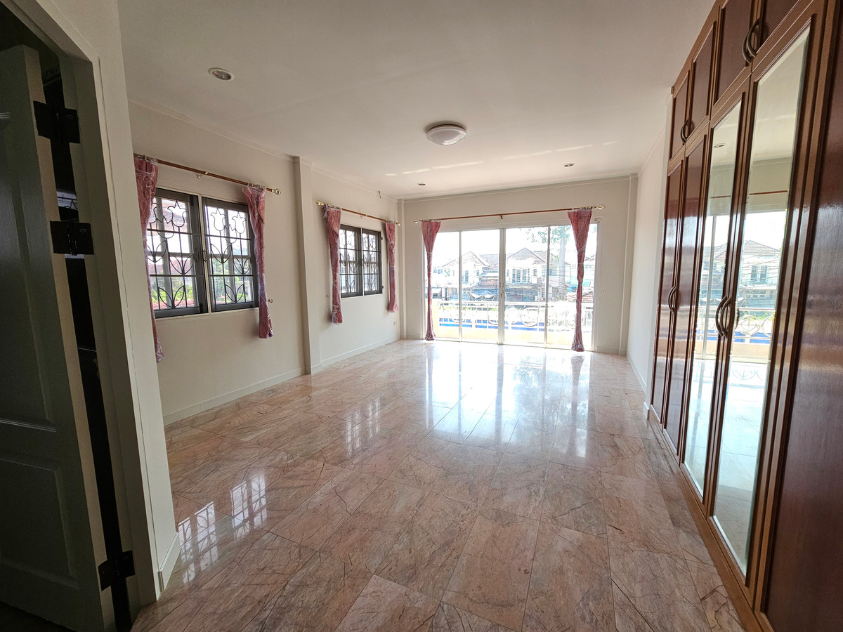 HousePhutthamonthon, Salaya : sell!!! 2-story detached house, area 53.1 sq m @ Suan Dok Mai Village - Soi Borommaratchachonnani 105, Thawi Watthana District, Bangkok