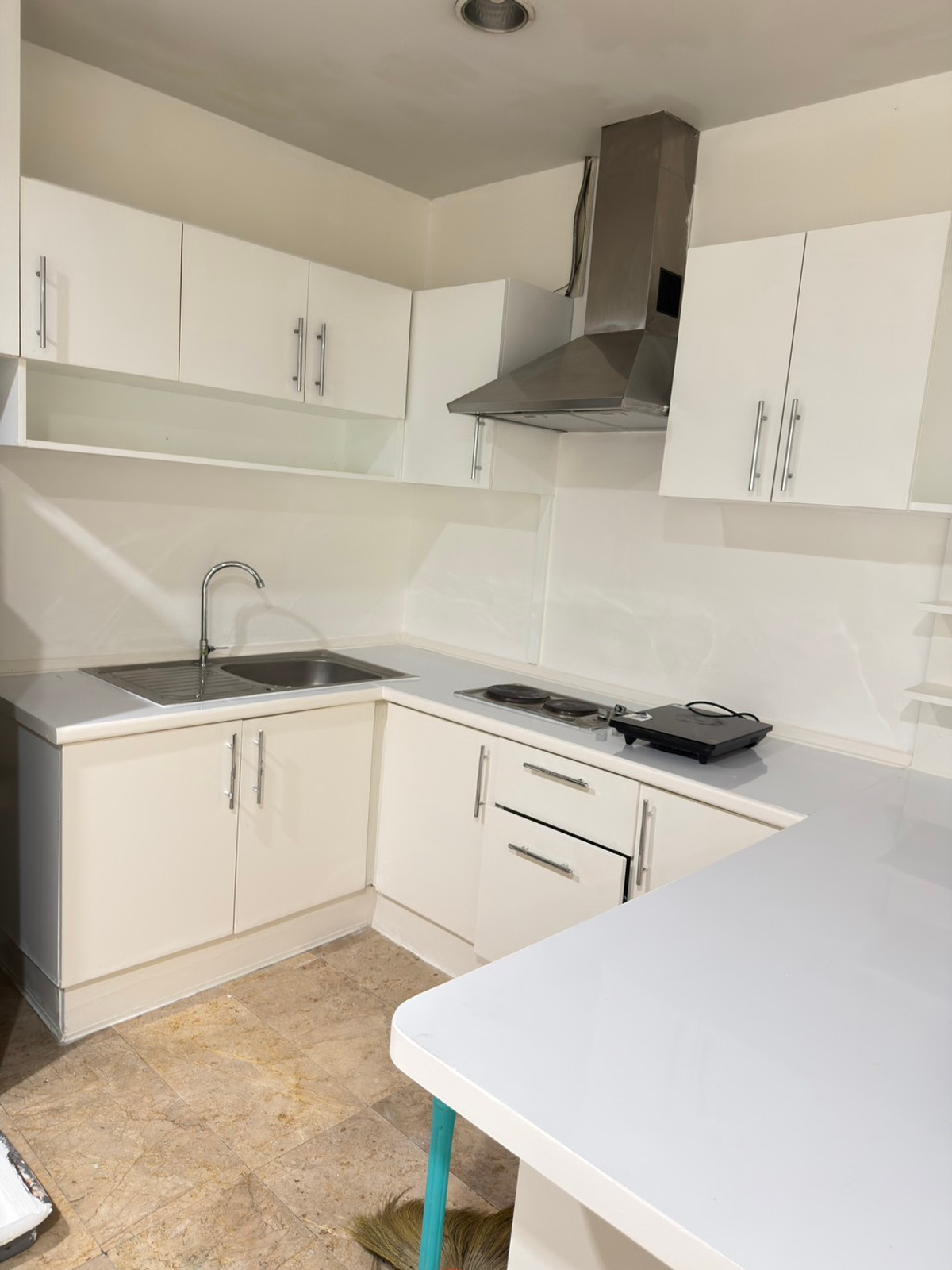 ให้เช่าคอนโดวิทยุ ชิดลม หลังสวน : ให้เช่า วิทยุ คอมเพล็กซ์ ห้องใหญ่ Pet Friendly รับสัตว์เลี้ยง  พร้อมเข้าอยู่