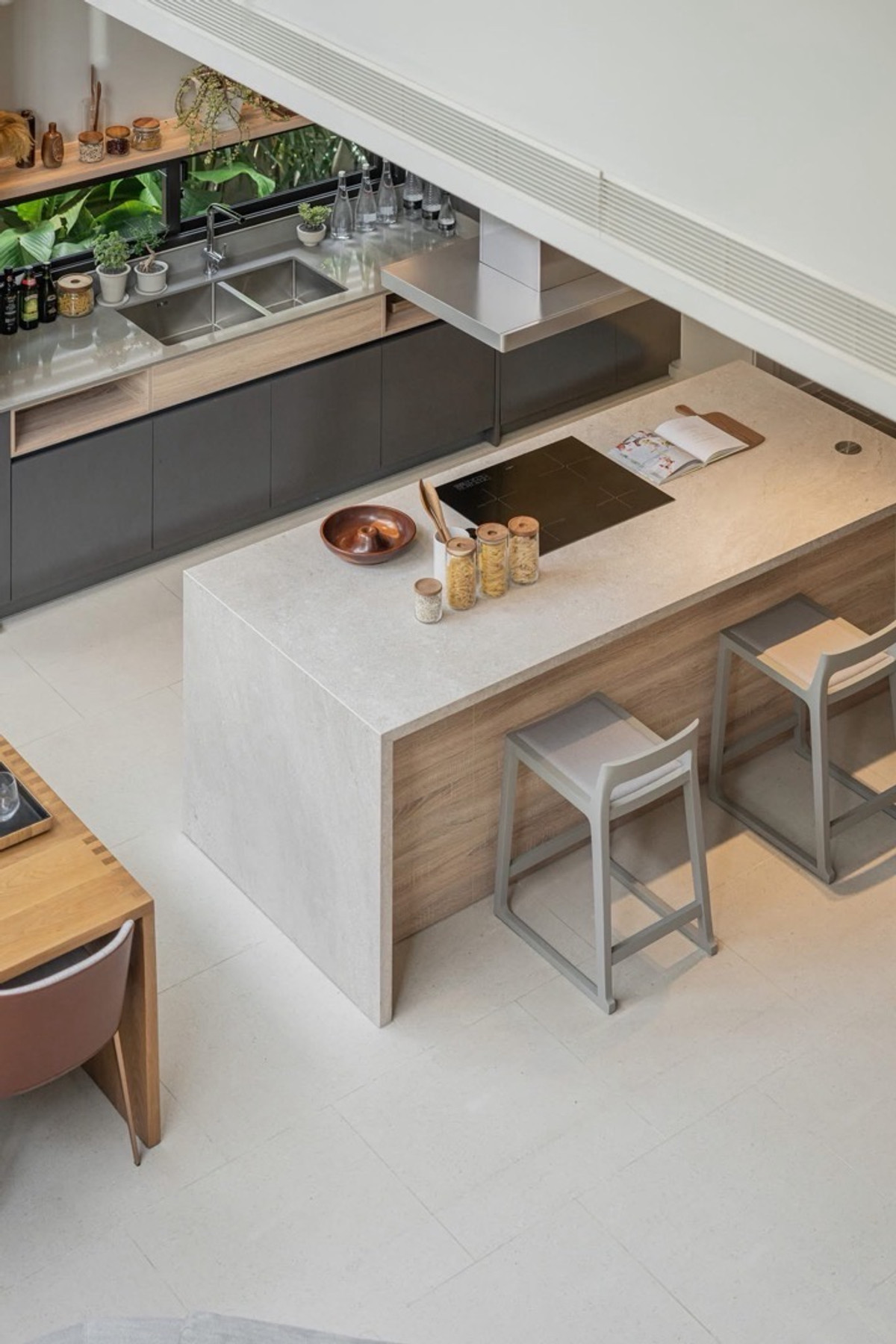 ให้เช่าบ้านวิภาวดี ดอนเมือง หลักสี่ : Salila🚩ULTRA LUXURY PRIVATE RESIDENCE WITH ELEVATOR 
 & POOL  FOR RENT 

📍 Baan Baan Vibhavadi 20

บ้านเดี่ยวหรู 4 ชั้น พร้อมสระว่ายน้ำส่วนตัว
ทำเลใจกลางเมืองลาดพร้าว