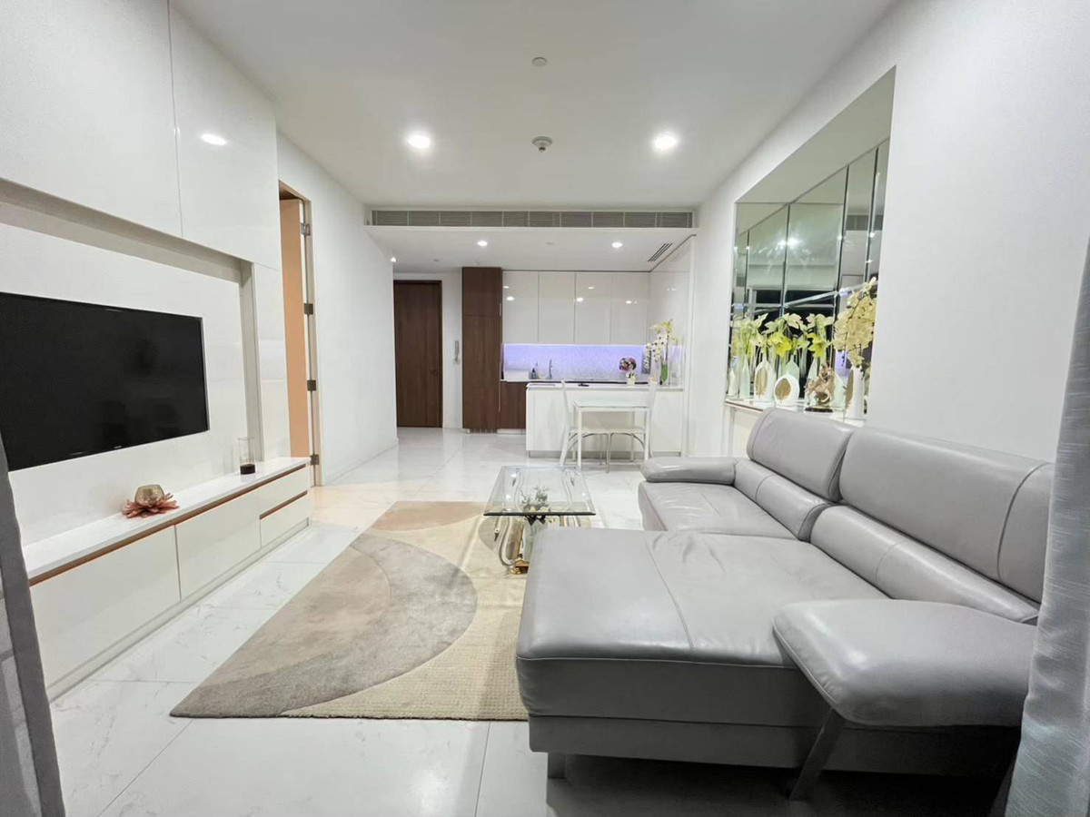 For RentCondoWitthayu, Chidlom, Langsuan, Ploenchit : Luxury 1 Bedroom Condo at 185 Rajadamri Near Lumpini Park
