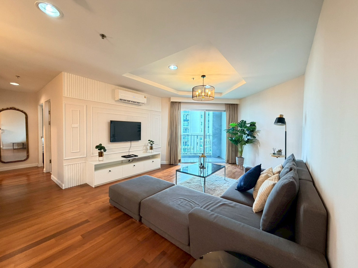 For RentCondoRama9, Petchburi, RCA : Condo for rent, corner room near MRT Rama 9 | Belle Grand Rama 9 | near office/business buildings G Tower and The 9th Towers