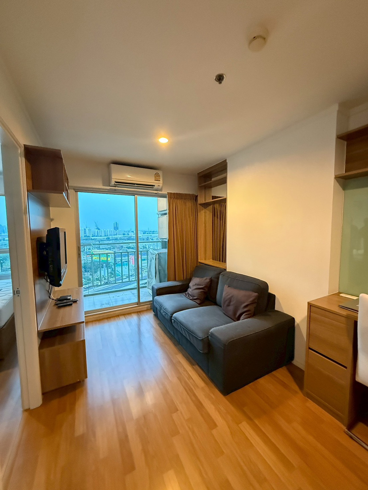 ให้เช่าคอนโดพระราม 9 เพชรบุรีตัดใหม่ RCA : ⚜️ปล่อยเช่า Lumpini Park Rama 9 - Ratchada (ลุมพินี พาร์ค พระราม 9 - รัชดา)สนใจสอบถาม แอดไลน์ 🆔  𝐈𝐃 𝐋𝐢𝐧𝐞 : @glorious1 หรือ https://lin.ee/897Debr โทร 099 498 2461