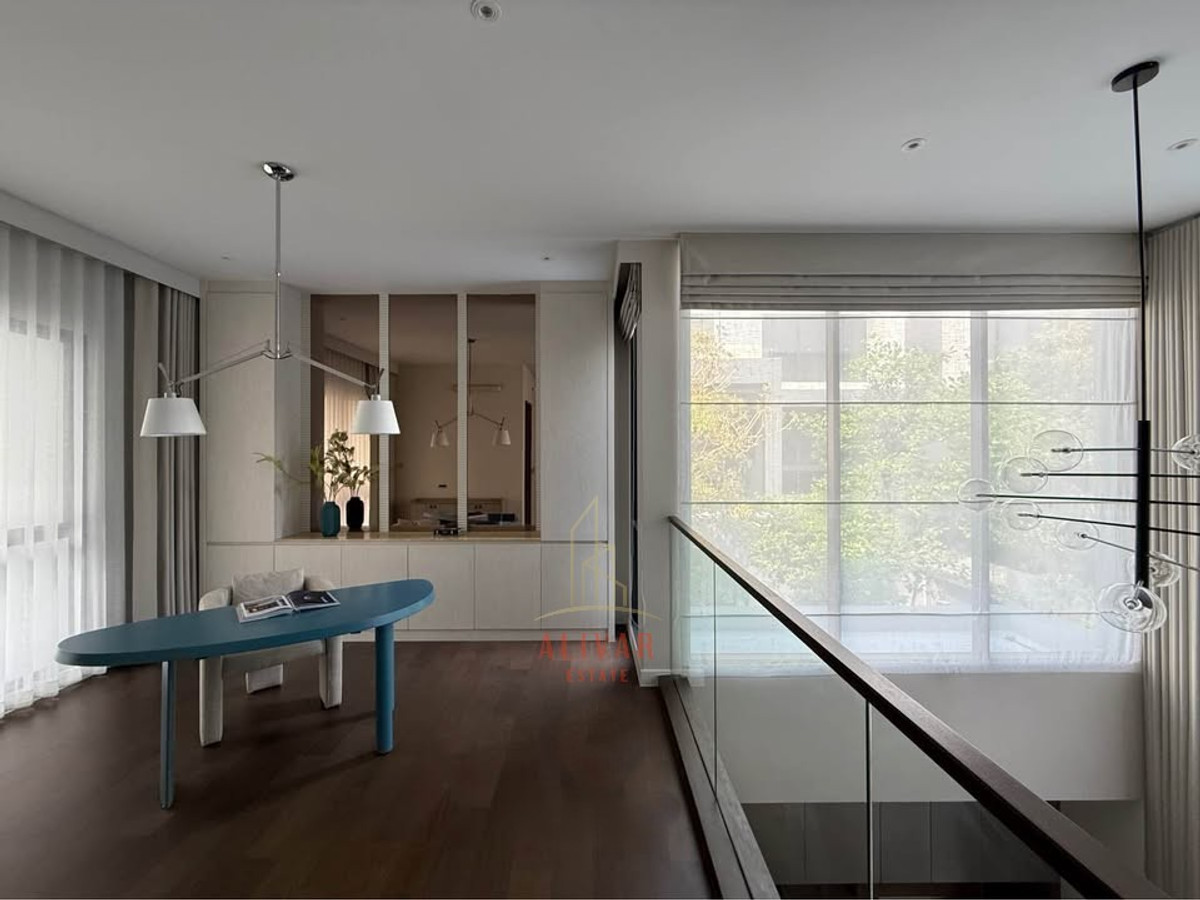 For RentHousePattanakan, Srinakarin : RH031926 For rent, 3-story detached house, 3 bedrooms at BuGaan Krungthep Kreetha, Krungthep Kreetha area.