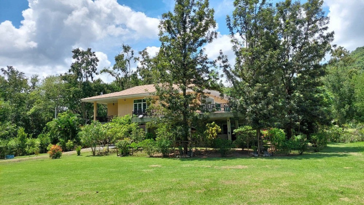 ขายบ้านปากช่อง เขาใหญ่ : ขายบ้านเดี่ยว 6 ห้องนอน วิวภูเขา เขาใหญ่ ที่ดินขนาดใหญ่ 323 ตารางวา ใกล้อุทยานแห่งชาติเขาใหญ่