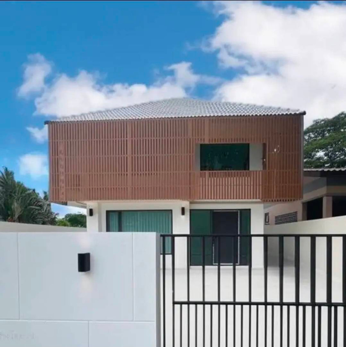 ขายบ้านพัฒนาการ ศรีนครินทร์ : 💥SL-10424💥ขายบ้านเดี่ยว 2 ชั้น รีโนเวทใหม่ทั้งหลัง ซอยพัฒนาการ 69👉แอดไลน์ @rangrak