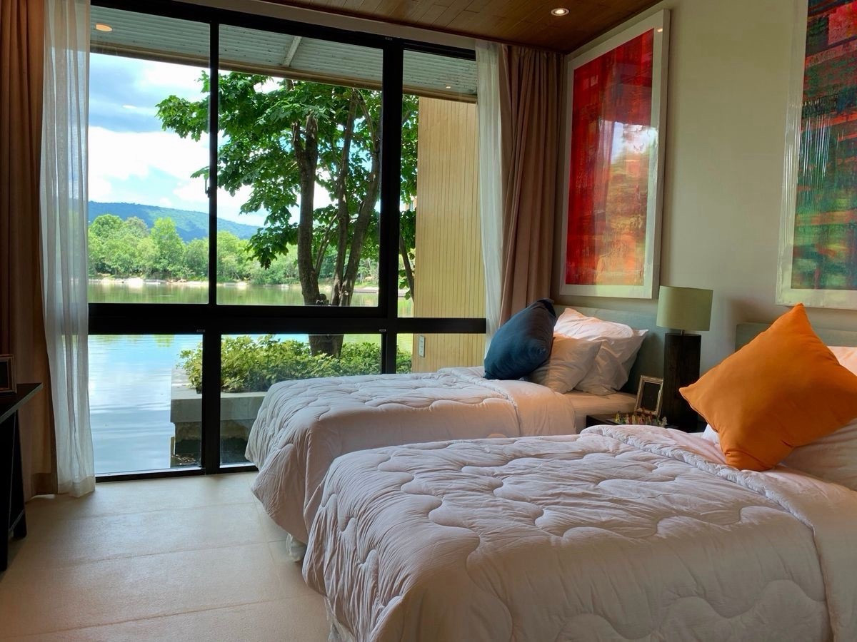 ขายคอนโดปากช่อง เขาใหญ่ : ขายคอนโดหรูวิวทะเลสาบ Swan Lake Residences Khao Yai ยูนิต Pet Friendly วิวภูเขาแบบพาโนรามา ใกล้ InterContinental Khao Yai