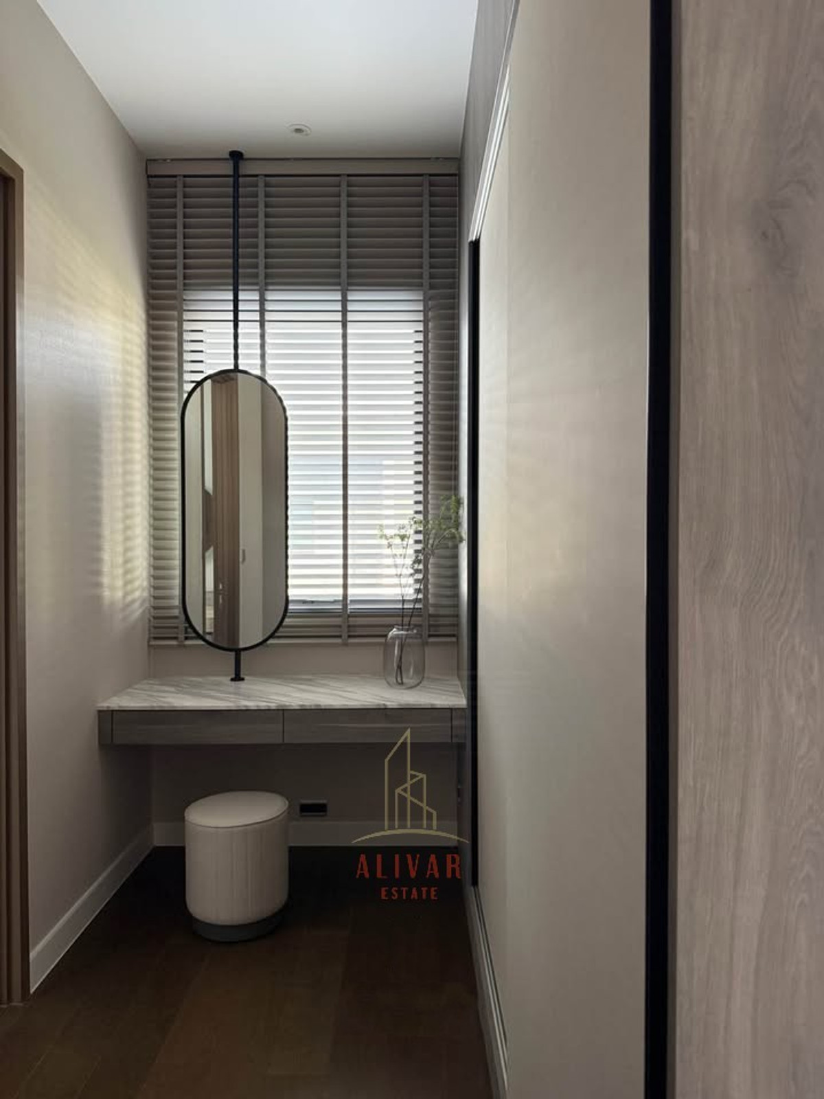 For RentHousePattanakan, Srinakarin : RH031926 For rent, 3-story detached house, 3 bedrooms at BuGaan Krungthep Kreetha, Krungthep Kreetha area.