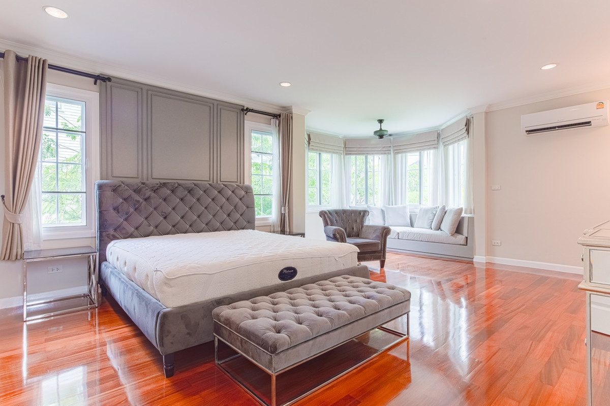 ให้เช่าบ้านบางนา แบริ่ง ลาซาล : แฟนตาเซีย วิลล่า 4 / 4 ห้องนอน (เช่า), Fantasia Villa 4 / 4 Bedrooms (FOR RENT) YOK106