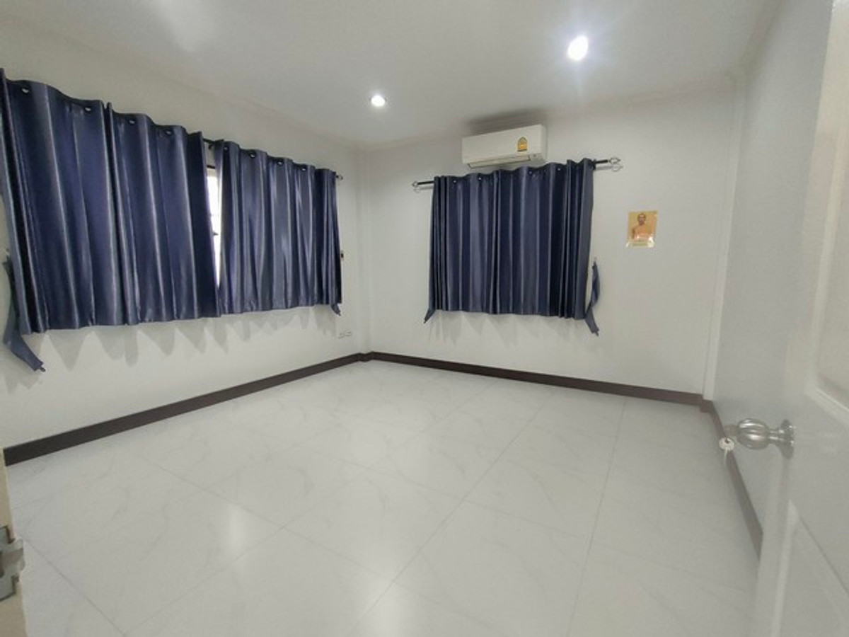 บ้านพระราม 2 บางขุนเทียน : ขายและให้เช่าบ้านเดี่ยว 2 ชั้น ม.สินทวีการ์เด้น 3 ท่าข้าม-พระราม 2 พร้อมอยู่