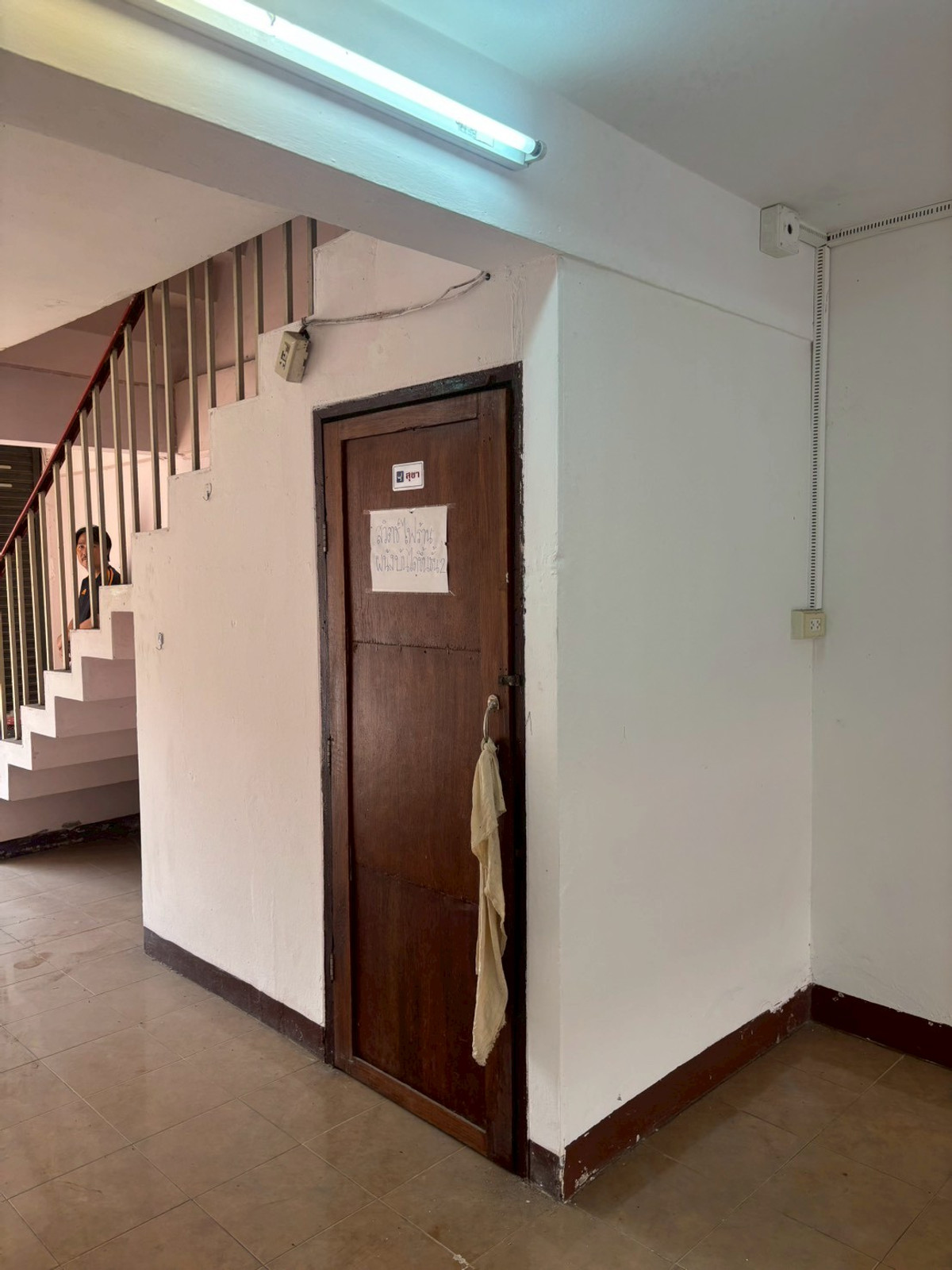 ให้เช่าอาคารพาณิชย์ลำพูน : 96334 - ให้เช่าด่วน อาคารพาณิชย์ 4 ชั้น ทำเลทอง ใจกลางเมืองลำพูน