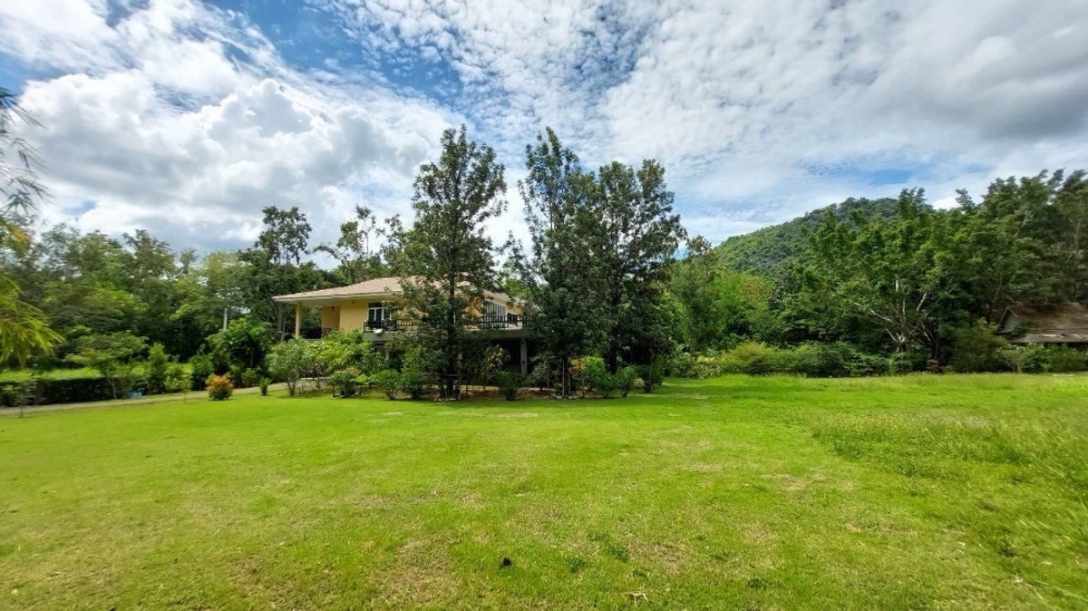 For SaleHousePak Chong KhaoYai : 6 Bedroom Mountain View House for Sale in Khao Yai, Large Land 323 sq.w Near Khao Yai National Park