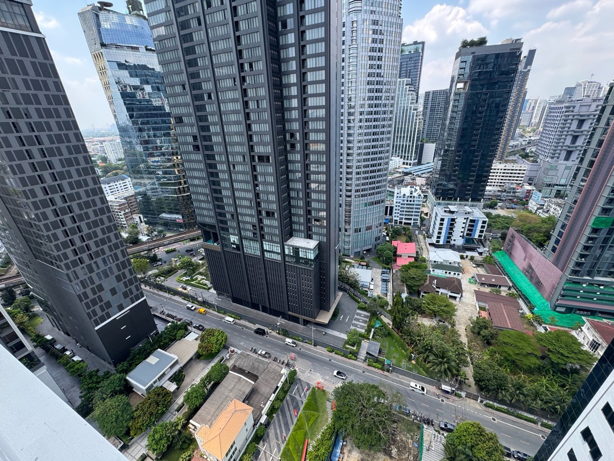 ขายคอนโดสุขุมวิท อโศก ทองหล่อ : Culture Thonglor ✨
1Bed Hybrid 45 sq.m. Start 8.29 MB
☎️Phat 064-642-8664
☎️Nui 094-624-2014