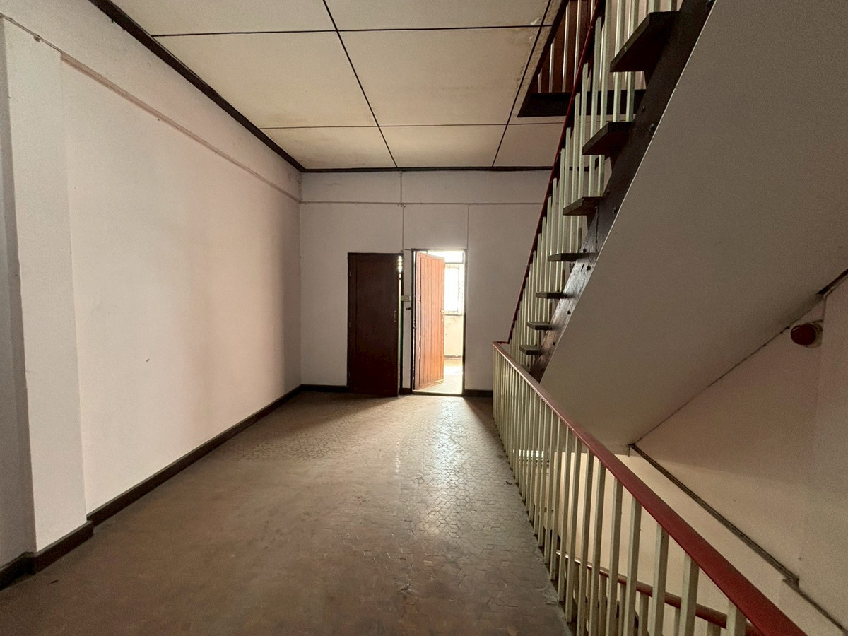 ให้เช่าอาคารพาณิชย์ลำพูน : 96334 - ให้เช่าด่วน อาคารพาณิชย์ 4 ชั้น ทำเลทอง ใจกลางเมืองลำพูน