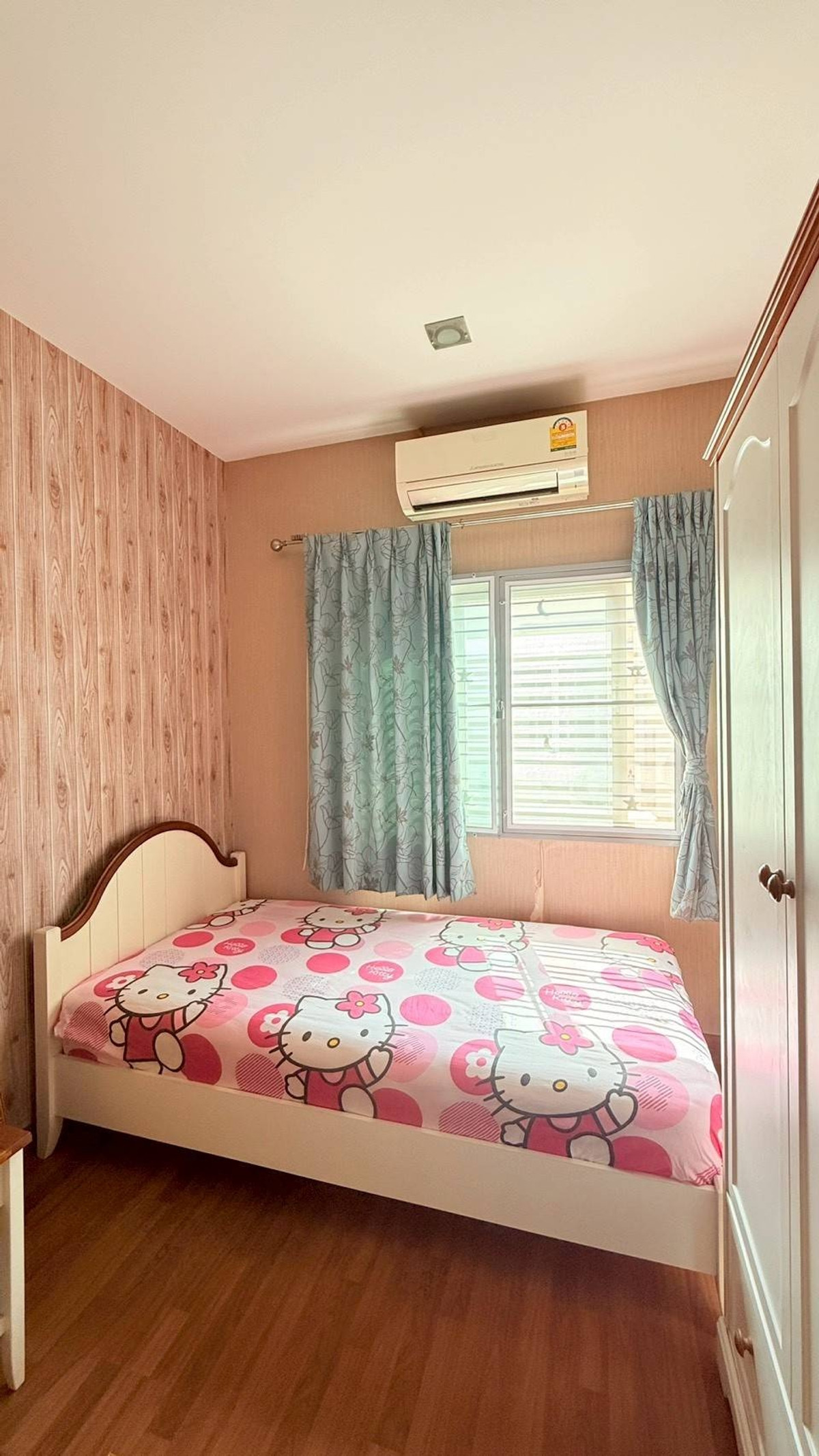 เซ้งนวมินทร์ รามอินทรา : ขายเซ้งด่วน ทาวน์โฮม 2 ชั้น สุขาภิบาล5 หมู่บ้านโกลเด้นท์ทาวน์   บ้านสวย พร้อมอยู่