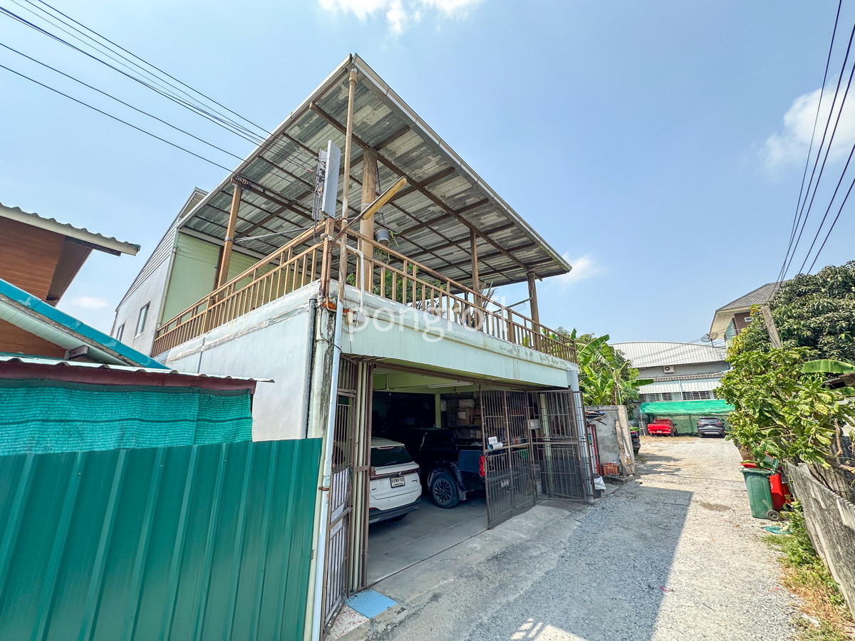 ขายบ้านนนทบุรี บางใหญ่ บางบัวทอง : บ้านเดี่ยว 2 ชั้น สร้างเองเต็มพื้นที่ ใกล้วัดลาดปลาดุก | บางใหญ่ นนทบุรี