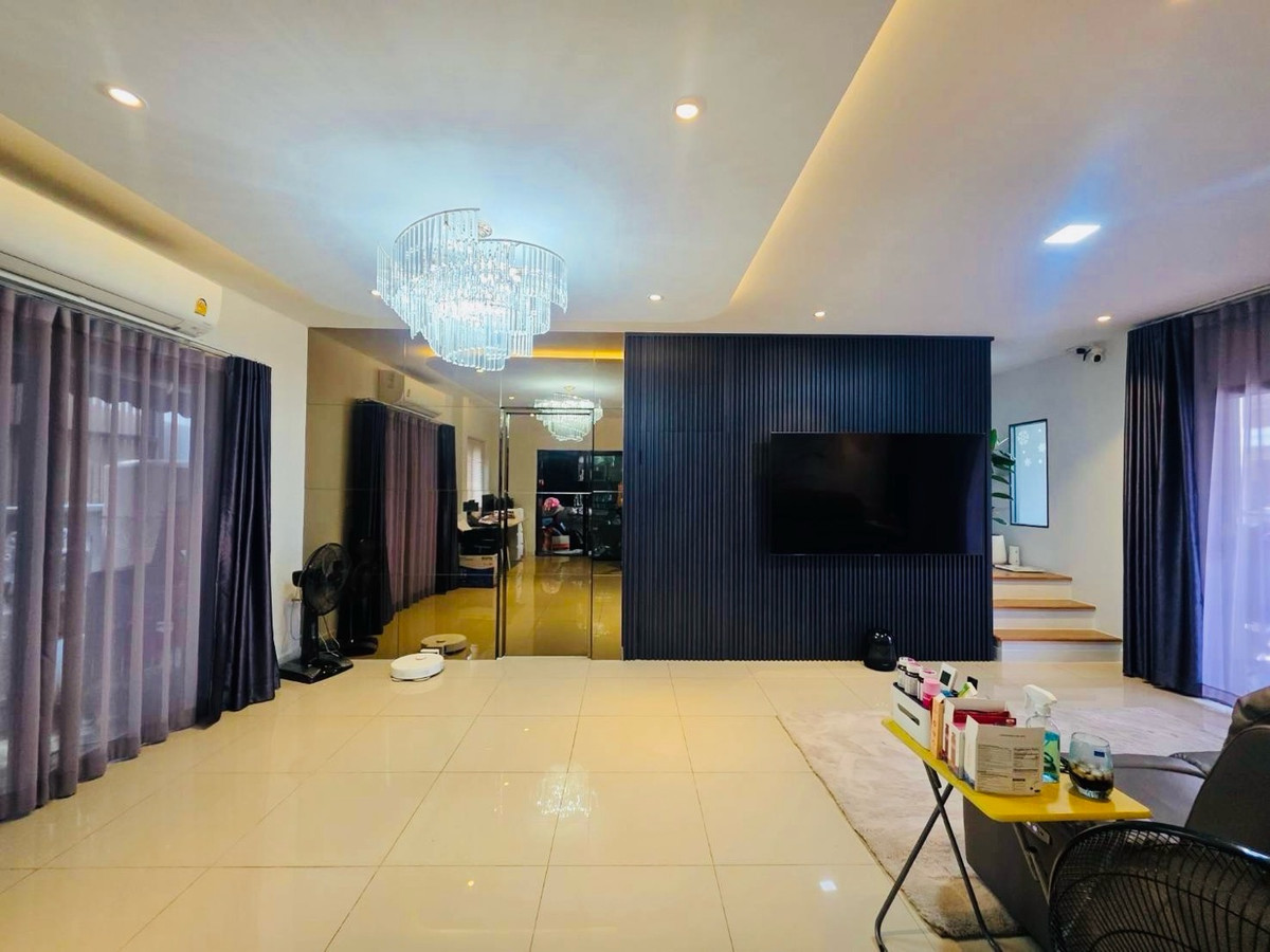 ทาวน์โฮมบางนา แบริ่ง ลาซาล : บ้านใหญ่หลังมุม 42วา.ติดเมกาบางนา พลีโน่ สุขุมวิท-บางนา2 ใกล้ทางด่วนวงแหวน สวยสุด