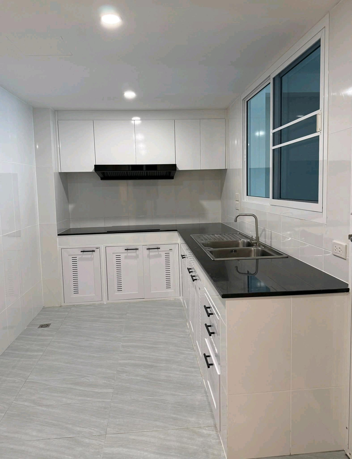 For RentHouseRamkhamhaeng, Hua Mak : 🔥🔥🔥Newly renovated single house in Hua Mak 9 area💚💚💚
