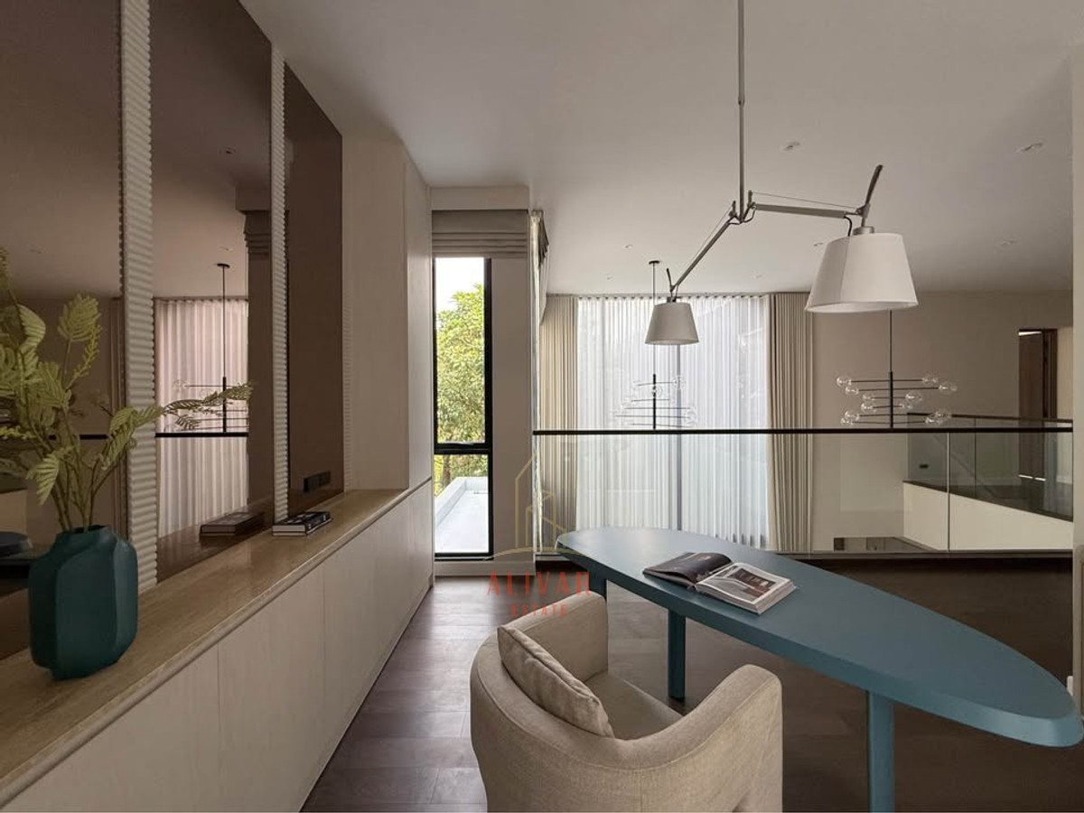 For RentHousePattanakan, Srinakarin : RH031926 For rent, 3-story detached house, 3 bedrooms at BuGaan Krungthep Kreetha, Krungthep Kreetha area.