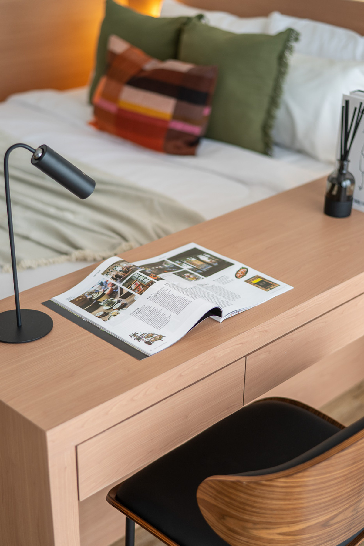 For SaleCondoLadprao, Central Ladprao : R090 ✨🏙️ Urgent Sale! The Issara Ladprao, near MRT Ladprao (only 200 m away). Price only 2.899 million baht.