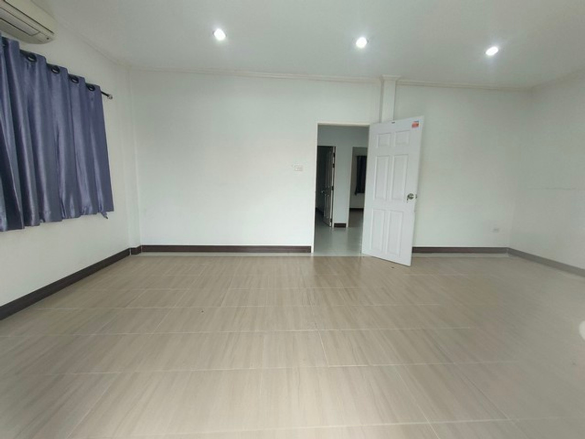 บ้านพระราม 2 บางขุนเทียน : ขายและให้เช่าบ้านเดี่ยว 2 ชั้น ม.สินทวีการ์เด้น 3 ท่าข้าม-พระราม 2 พร้อมอยู่