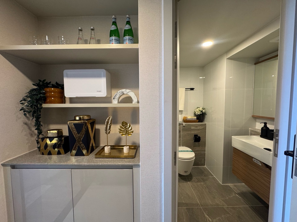 ขายคอนโดสุขุมวิท อโศก ทองหล่อ : Culture Thonglor ✨Modern living in one of Bangkok’s most desirable 🌃neighborhoods. StudioHybrid 36 sq.m. 
📌Start 6.49 MB
📞Phat 064-642-8664
📞Nui 094-624-2014