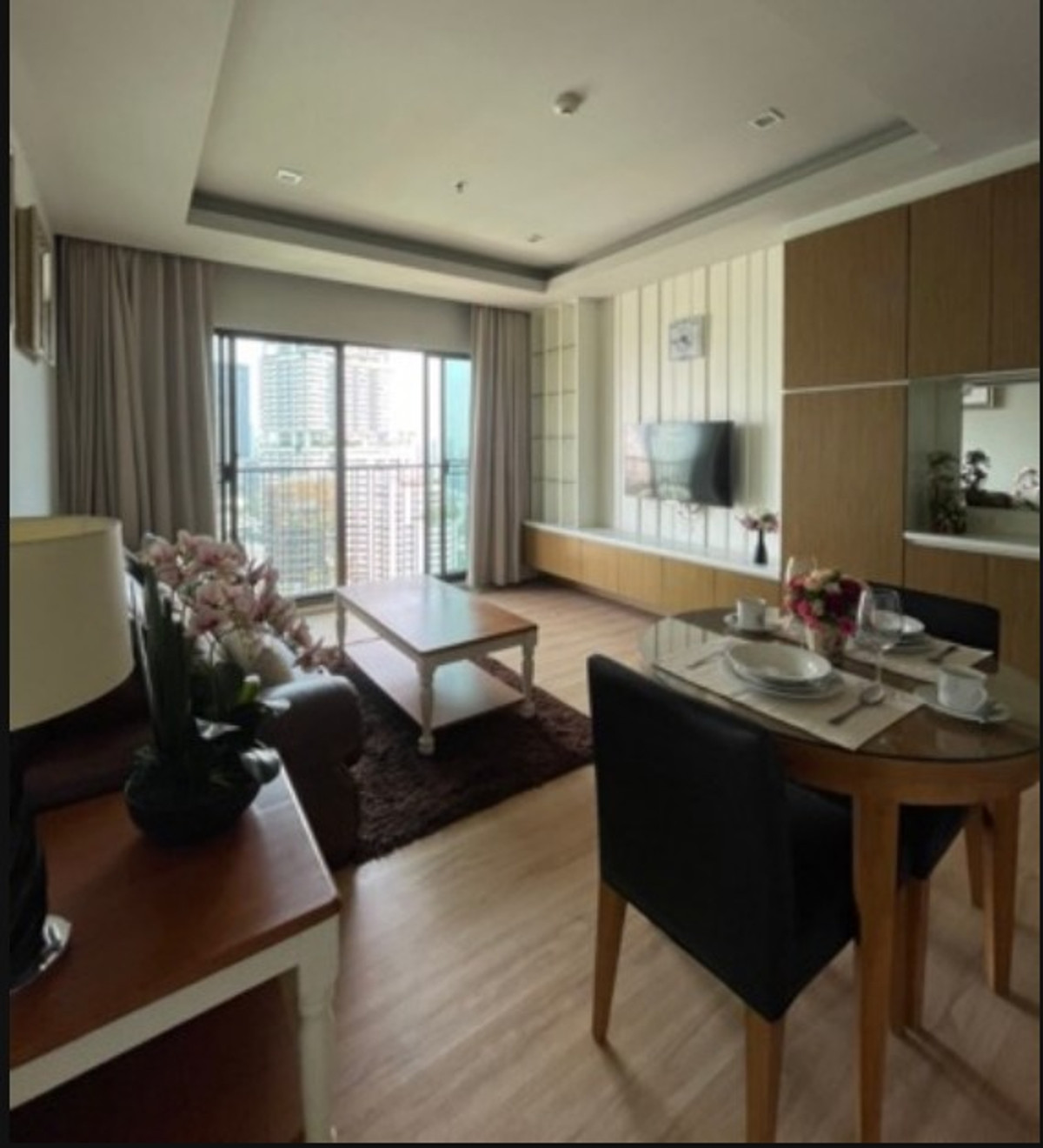 ขายคอนโดสุขุมวิท อโศก ทองหล่อ : Condo for Sale at Noble Refine (S15-31190(S))