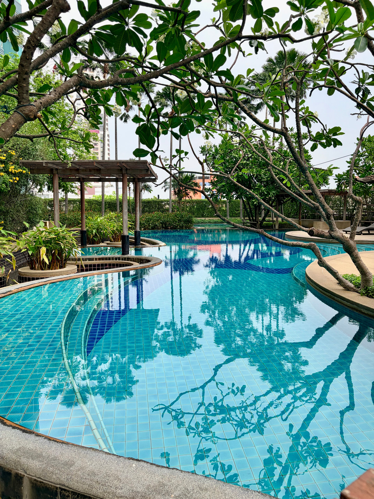 ให้เช่าคอนโดวงเวียนใหญ่ เจริญนคร : ✨ For Rent ✨วอเตอร์มาร์ค เจ้าพระยา ริเวอร์ Watermark Chaophraya River Condo วิวแม่น้ำเจ้าพระยา | รีโนเวทใหม่ | 2 ห้องนอน 94 ตร.ม.